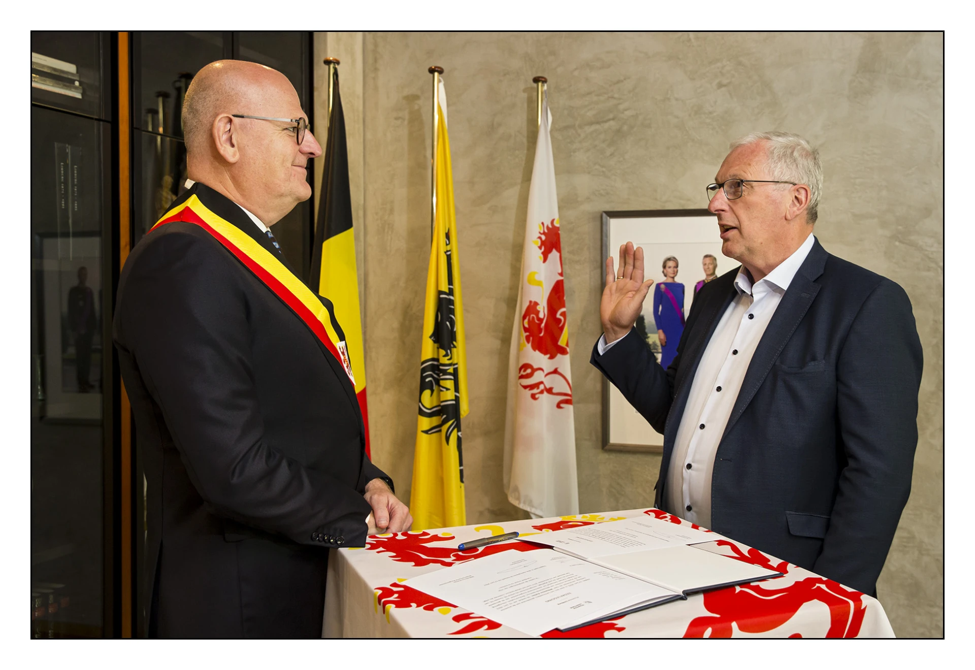 Wim Rutten legt eed af als waarnemend burgemeester van Kinrooi