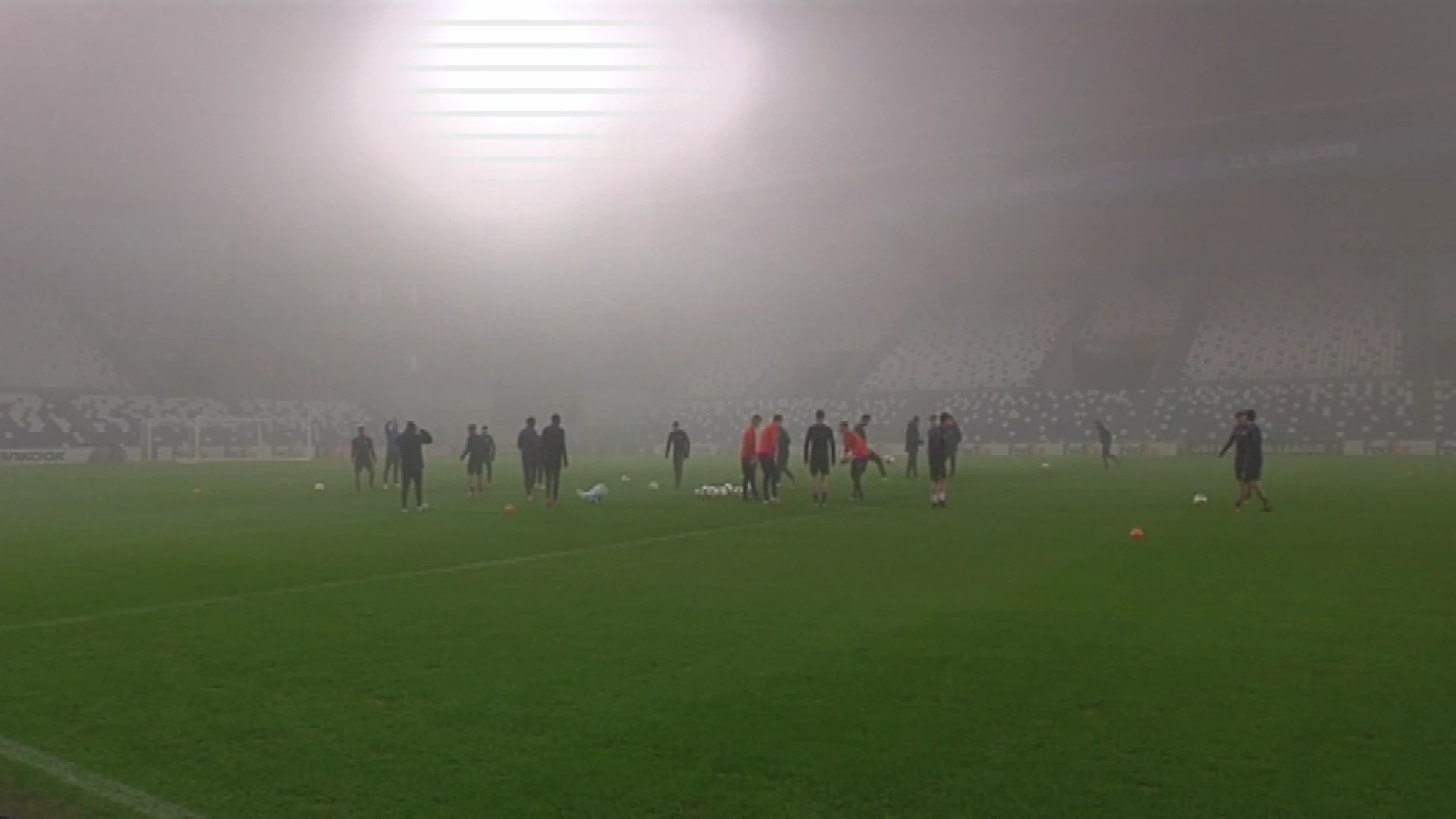 Brengt na de dichte mist nu ook een aardbeving de match van Genk in gevaar?