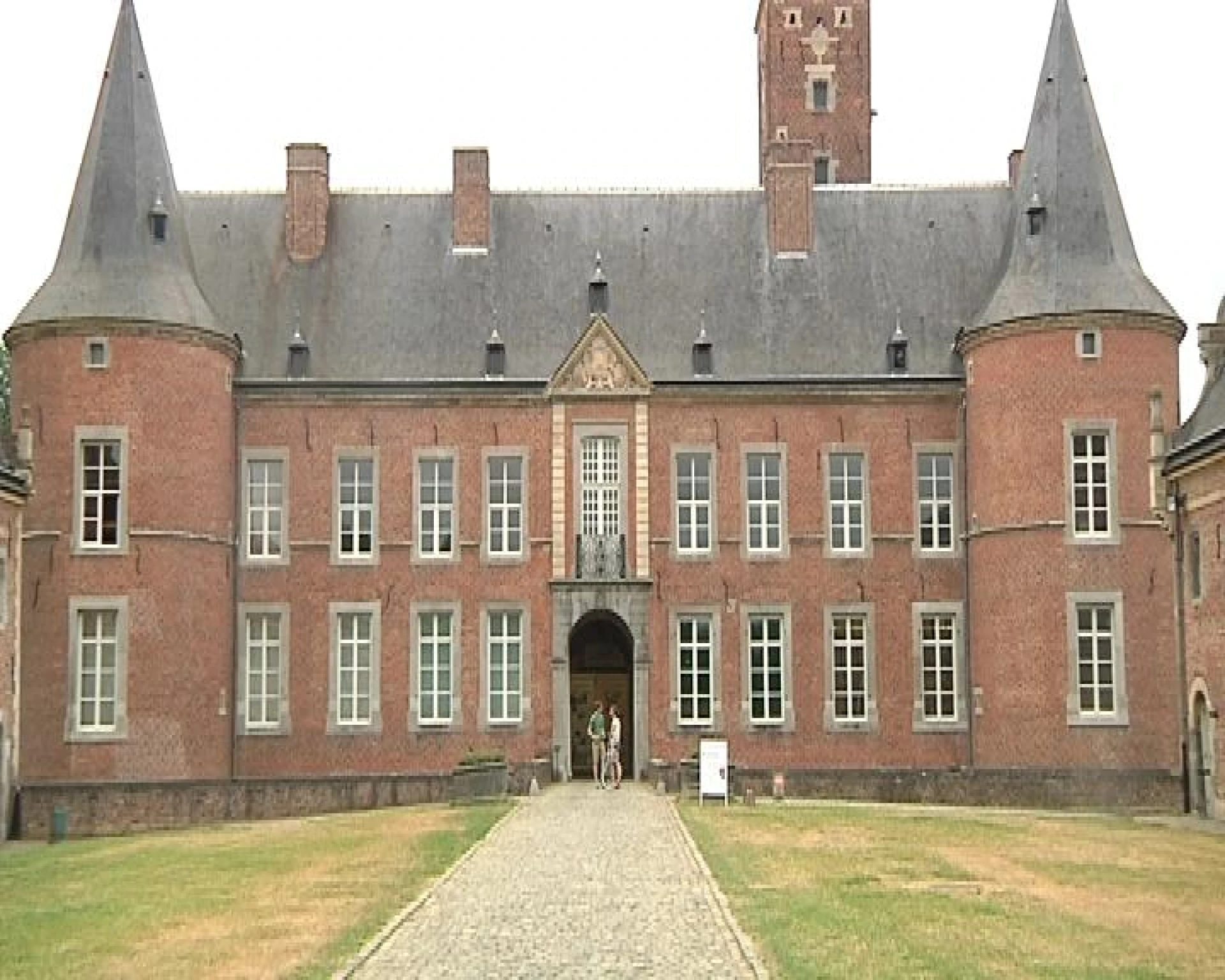 Alden Biesen brengt laatste bewoner tot leven naar voorbeeld van Michael Jackson