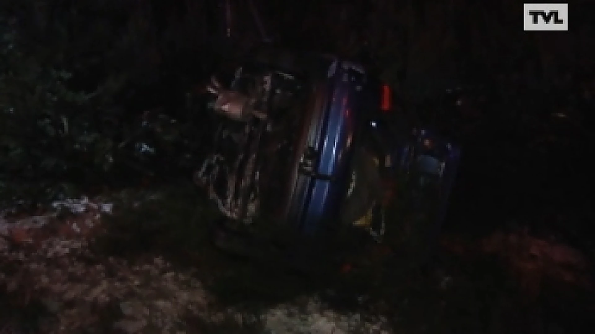 Wagen vliegt over vangrail in Houthalen-Helchteren