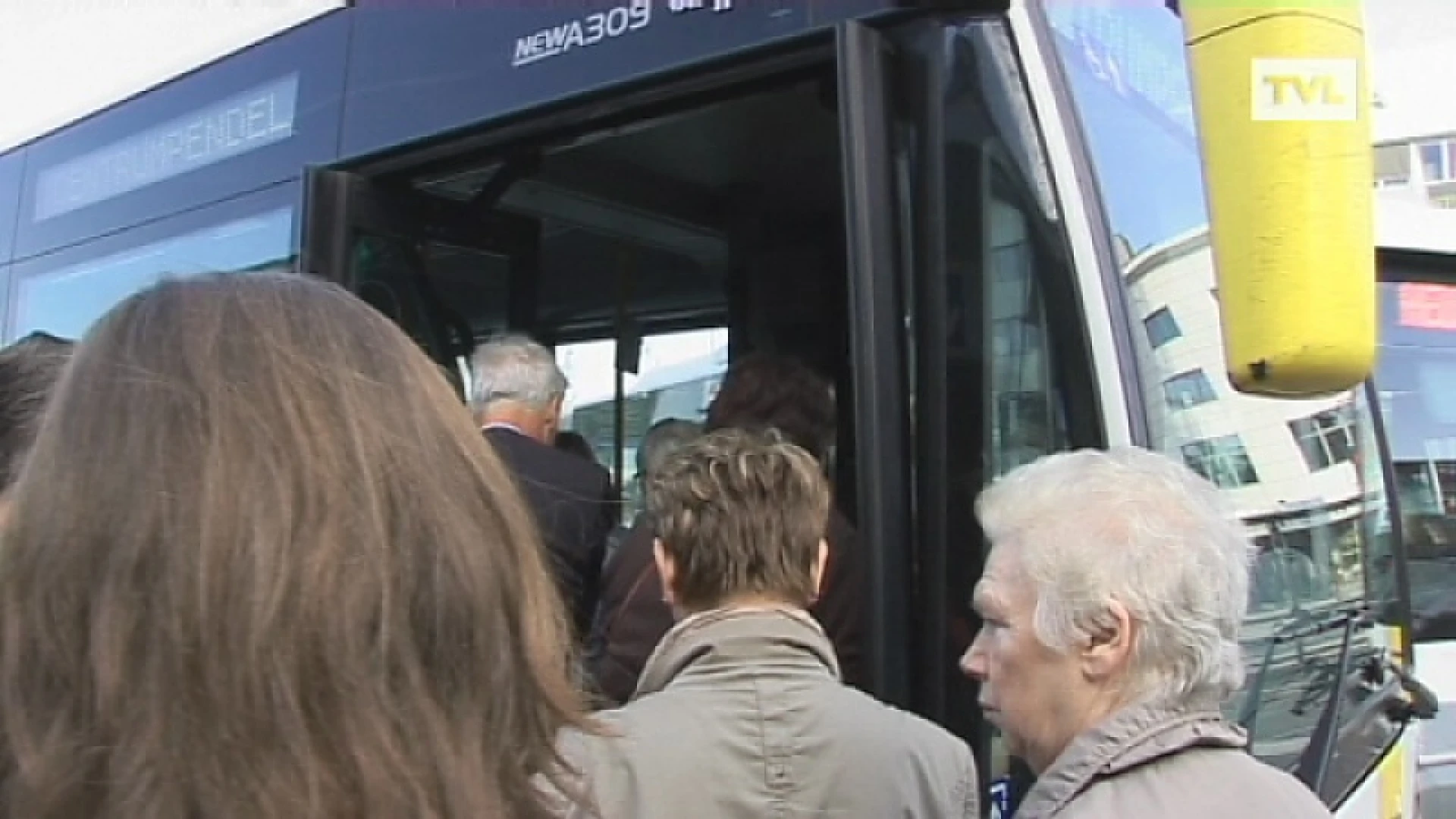 Minder volk op Limburgse feestbussen