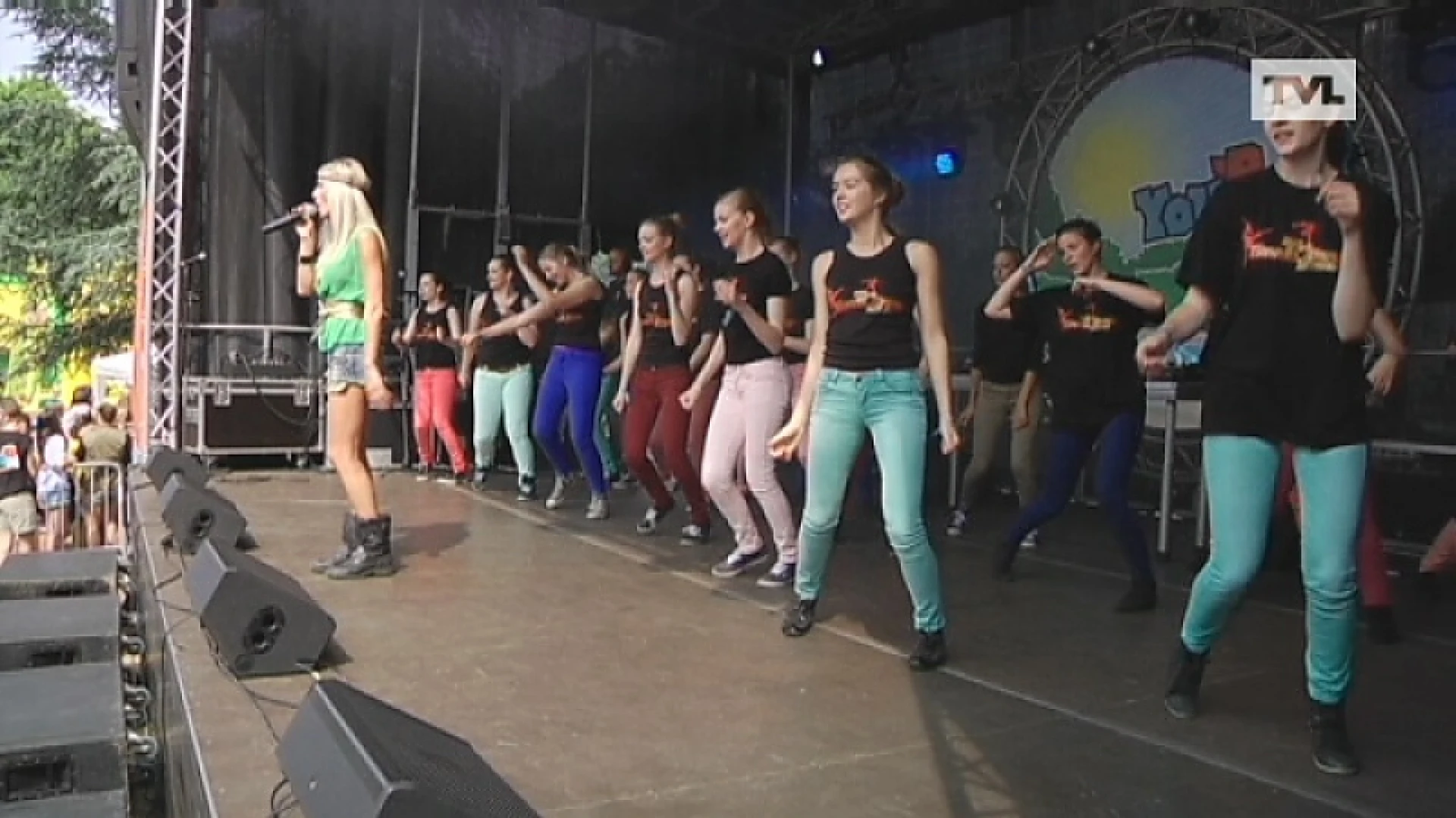 Jongeren leven zich uit op Your'in Festival Bokrijk