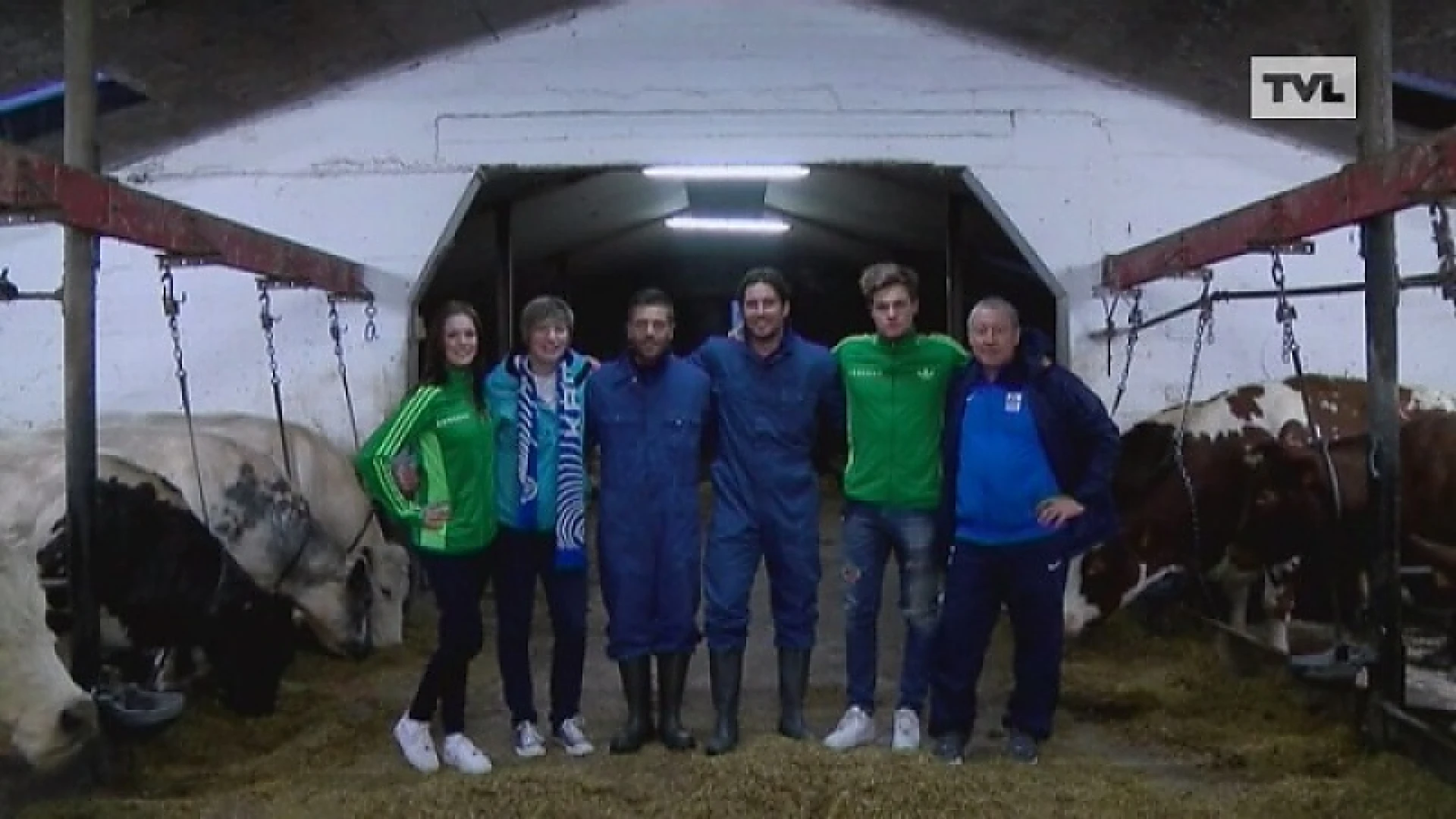 KRC Genk: Benji De Ceulaer en László Köteles op de boerderij