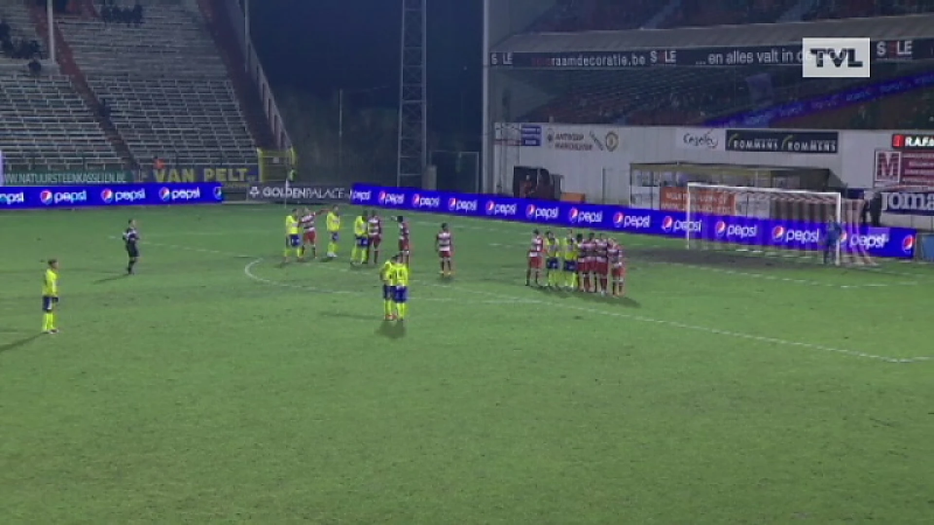 DOORLEZER STVV blijft stevig aan de leiding