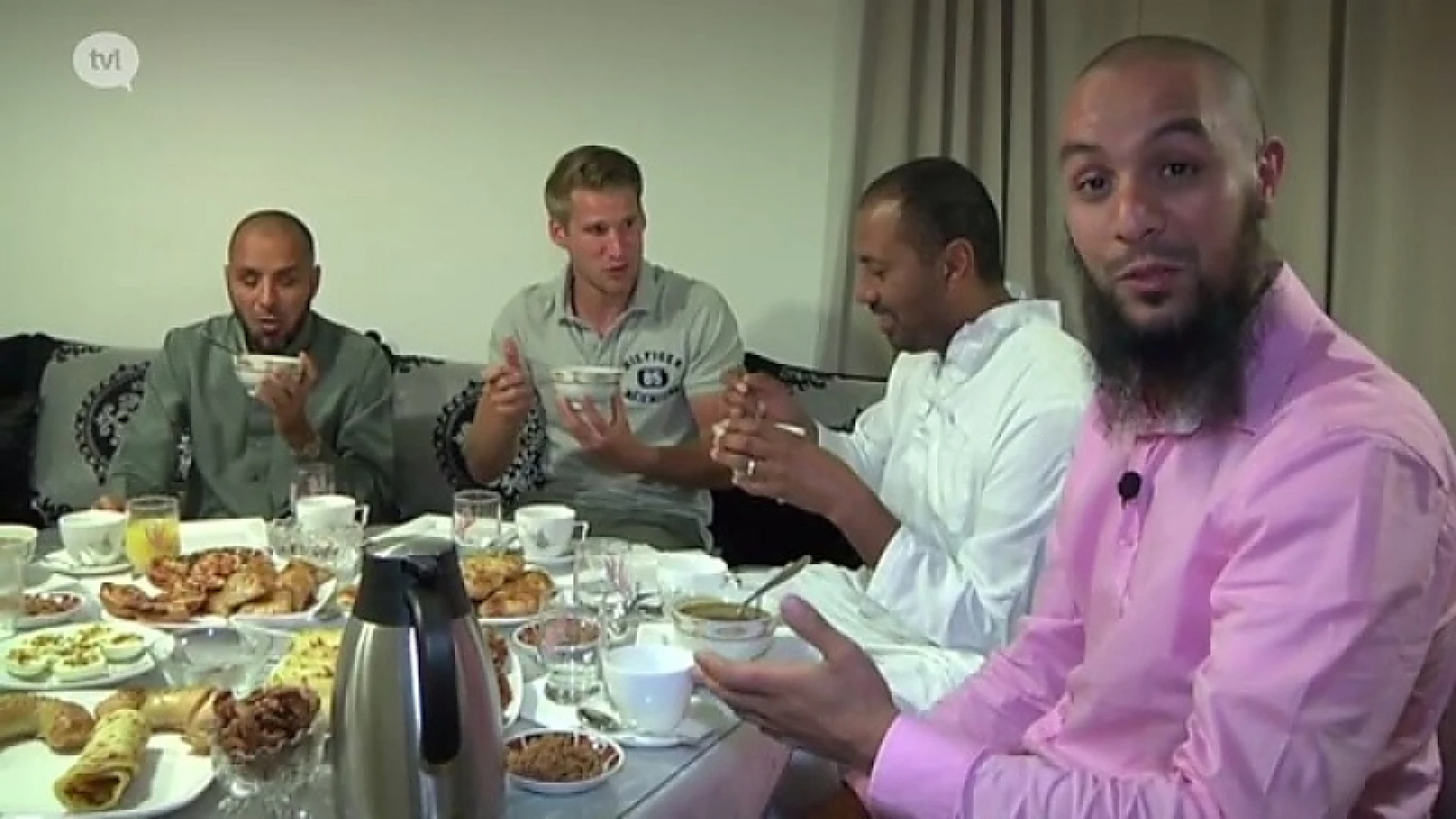 Reeks Ramadan: Hoe en hoeveel eten moslims eigenlijk tijdens de Ramadan?