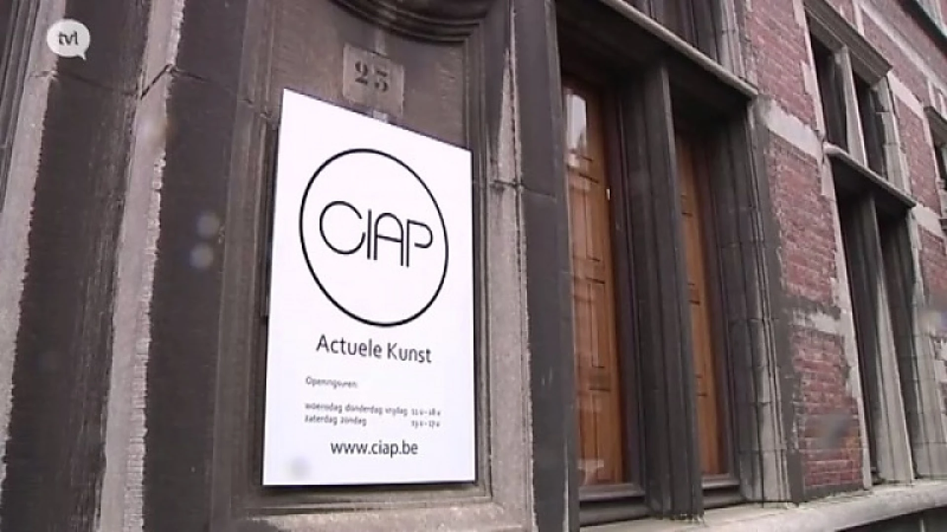 Kunstenaars schrijven zich in voor het CIAP