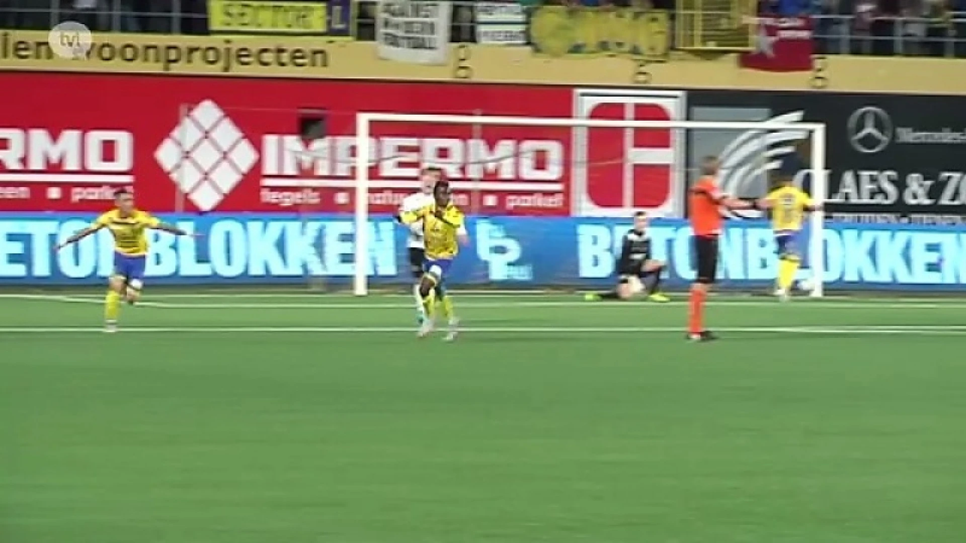 STVV wint nipt van derdeklasser Bocholt VV