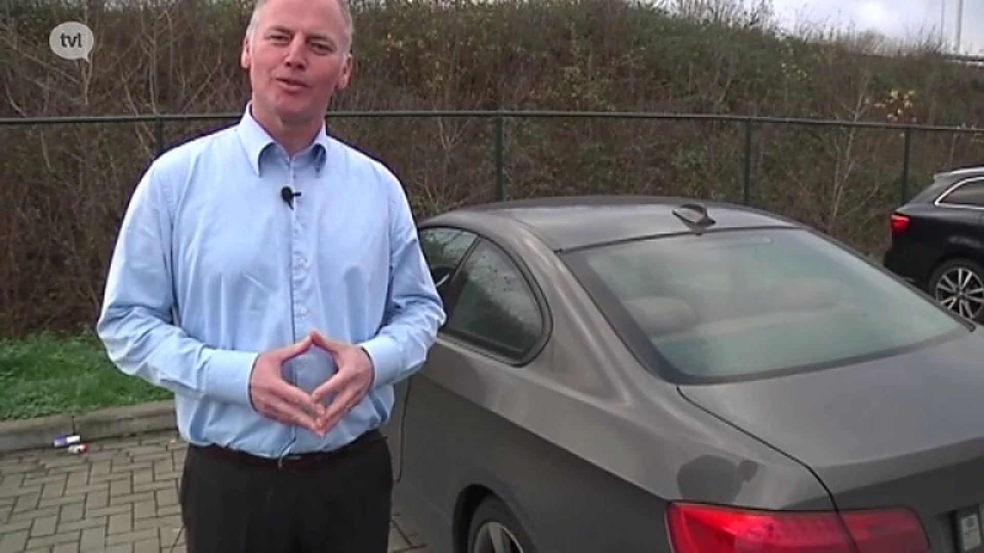Marino Keulen speelt taxi voor slachtoffers treinstaking