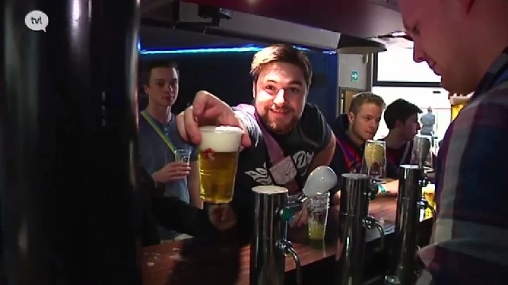 Eerste studentenfuif volgens nieuw concept is succes