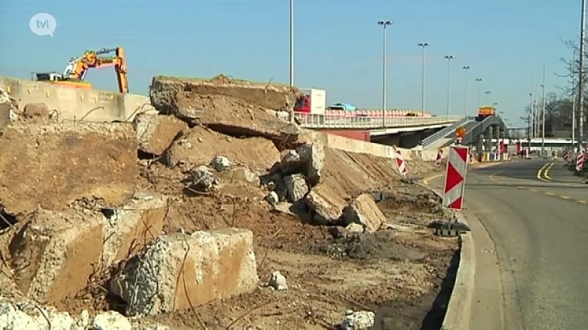 Limburgse parlementairen vragen aan minister Weyts duidelijkheid over asbestgevaar rond Philipsbrug in Hasselt