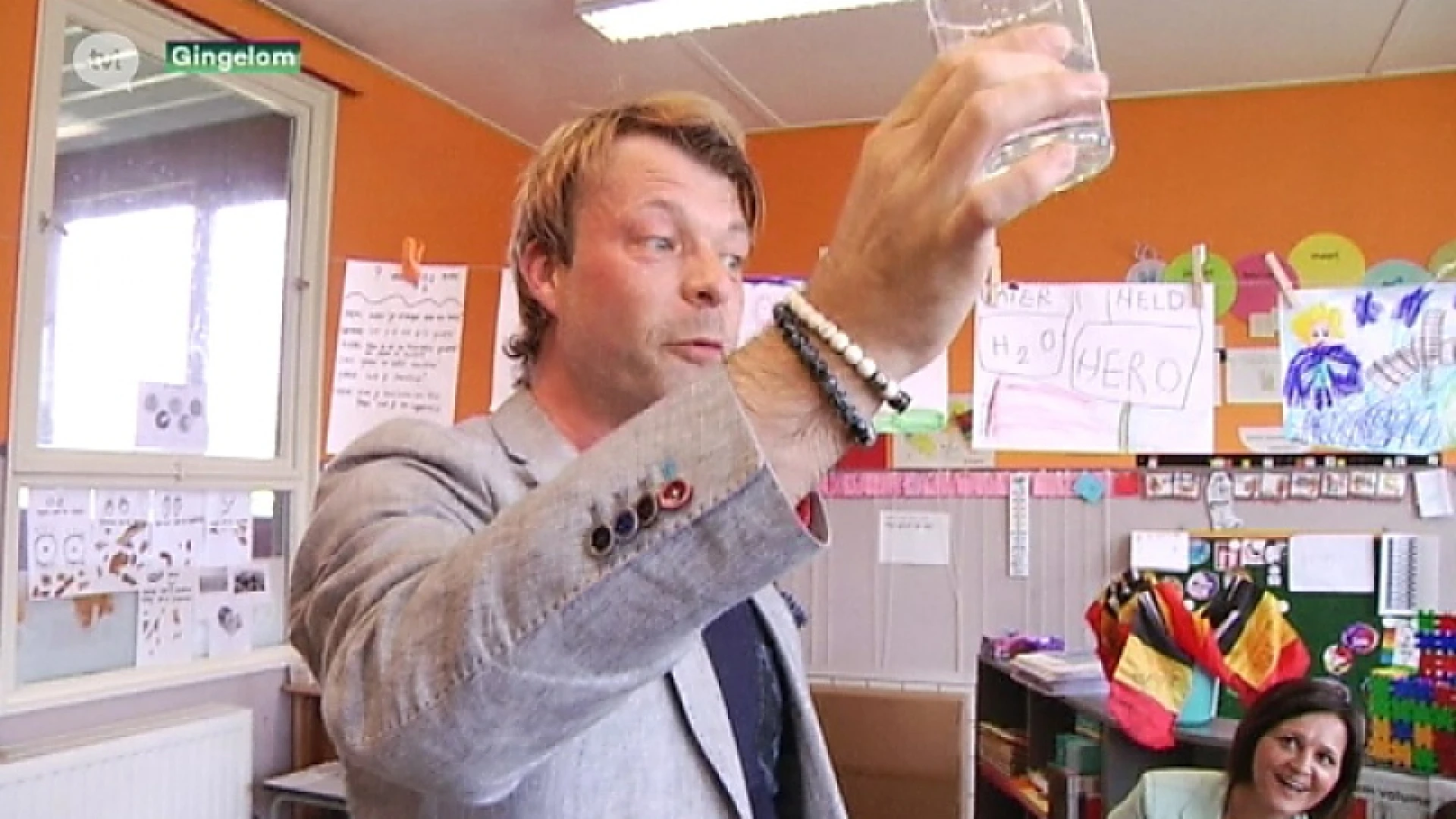 Rioolwater drinken, het kan.