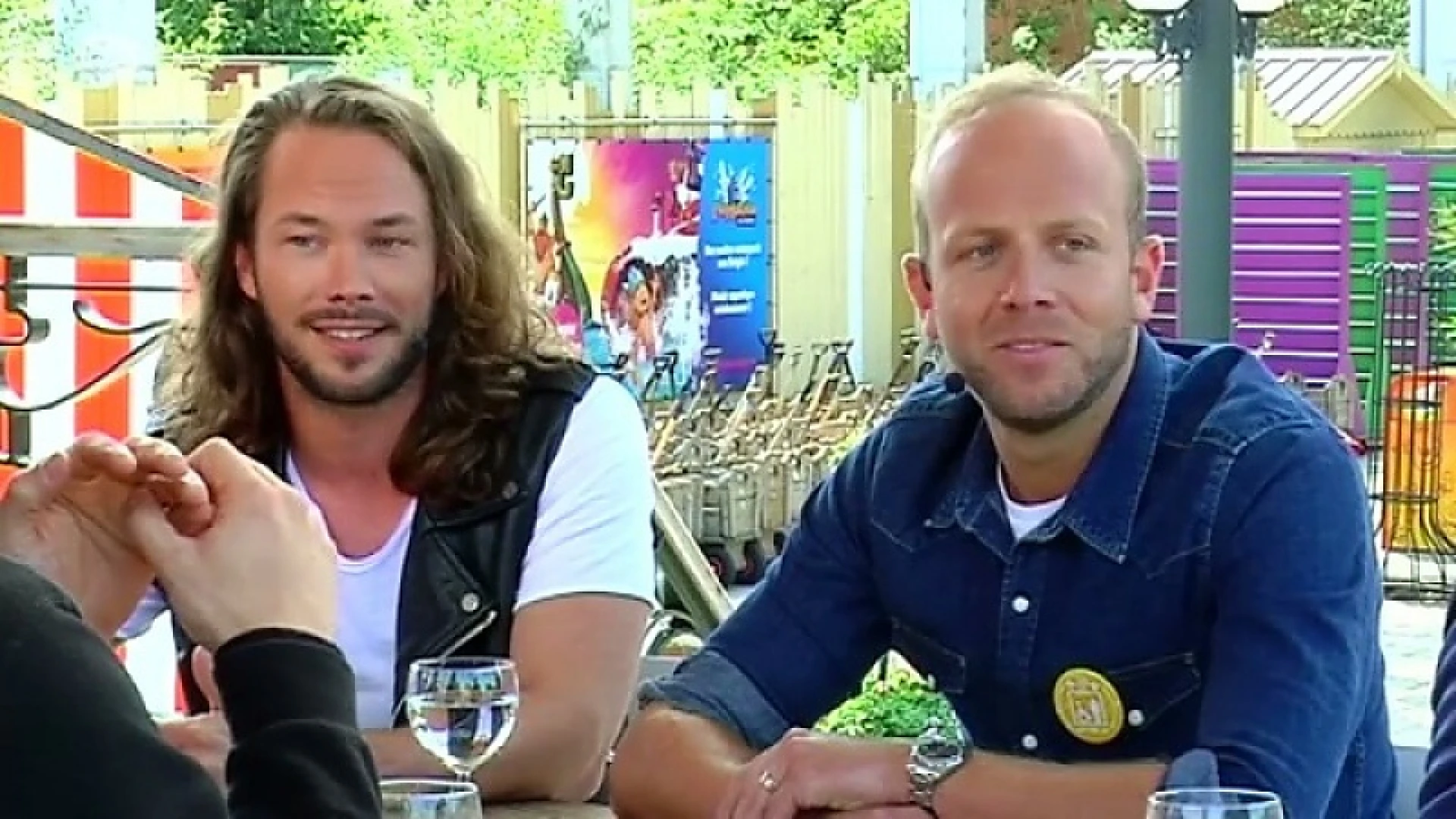 DINSDAG Aan Tafel met Alex Agnew