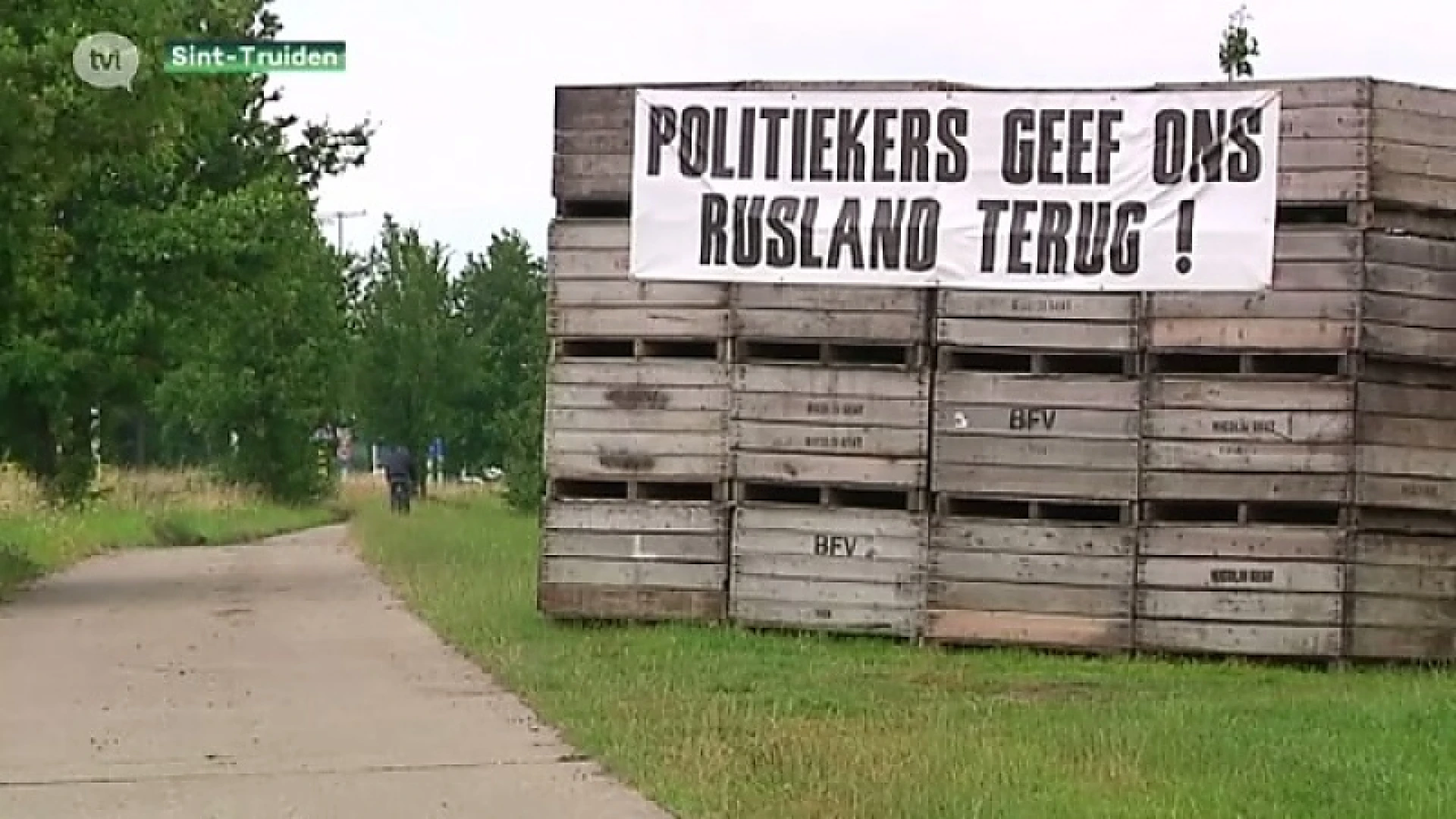 Fruitboeren lijden onder aanhoudende boycot: "Politiek laat ons in de steek."