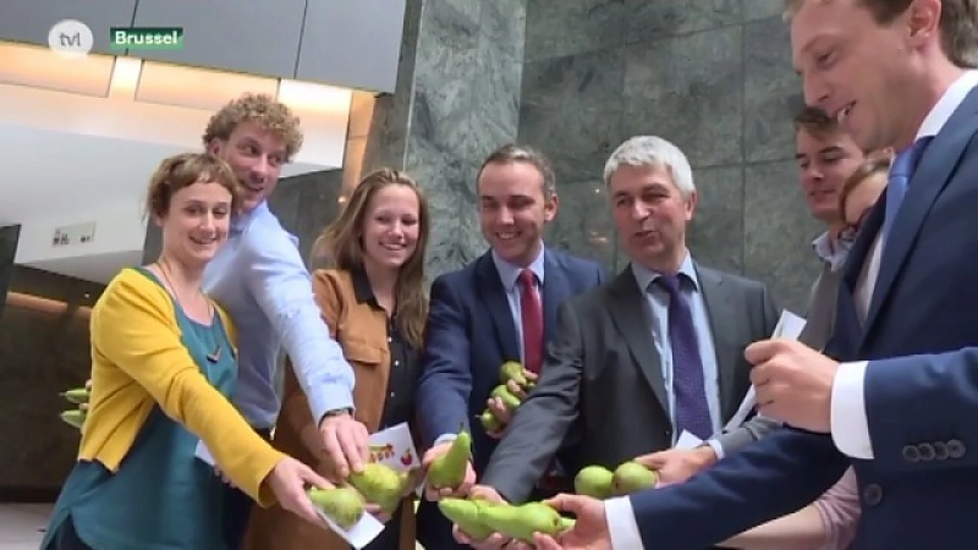 Europees commissaris: "Fruittelers krijgen compensatie"