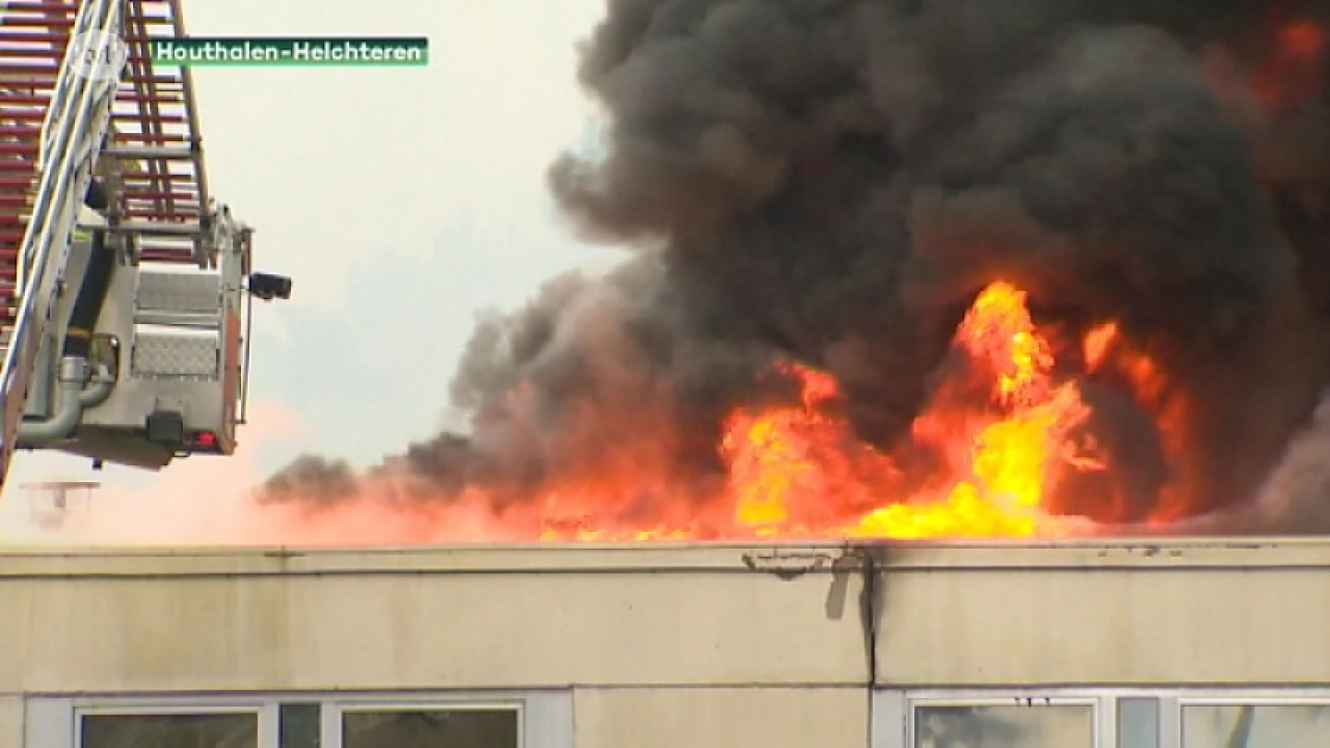 Zware brand op bedrijventerrein in Houthalen-Helchteren