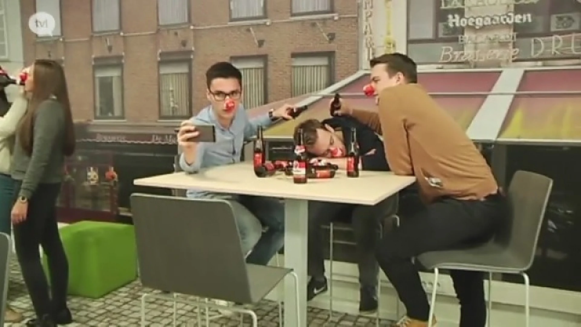 PXL-studenten houden Mannequin Challenge tegen alcoholmisbruik