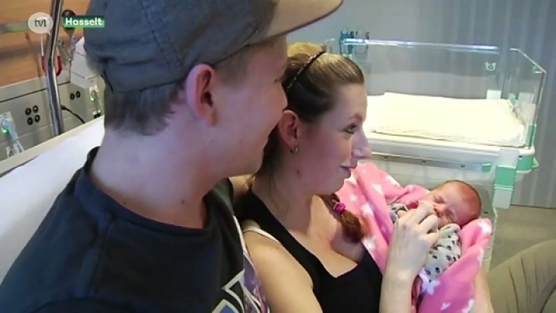 Ouders blijven de klok rond bij premature baby in ouderkindsuites van Jessa Ziekenhuis