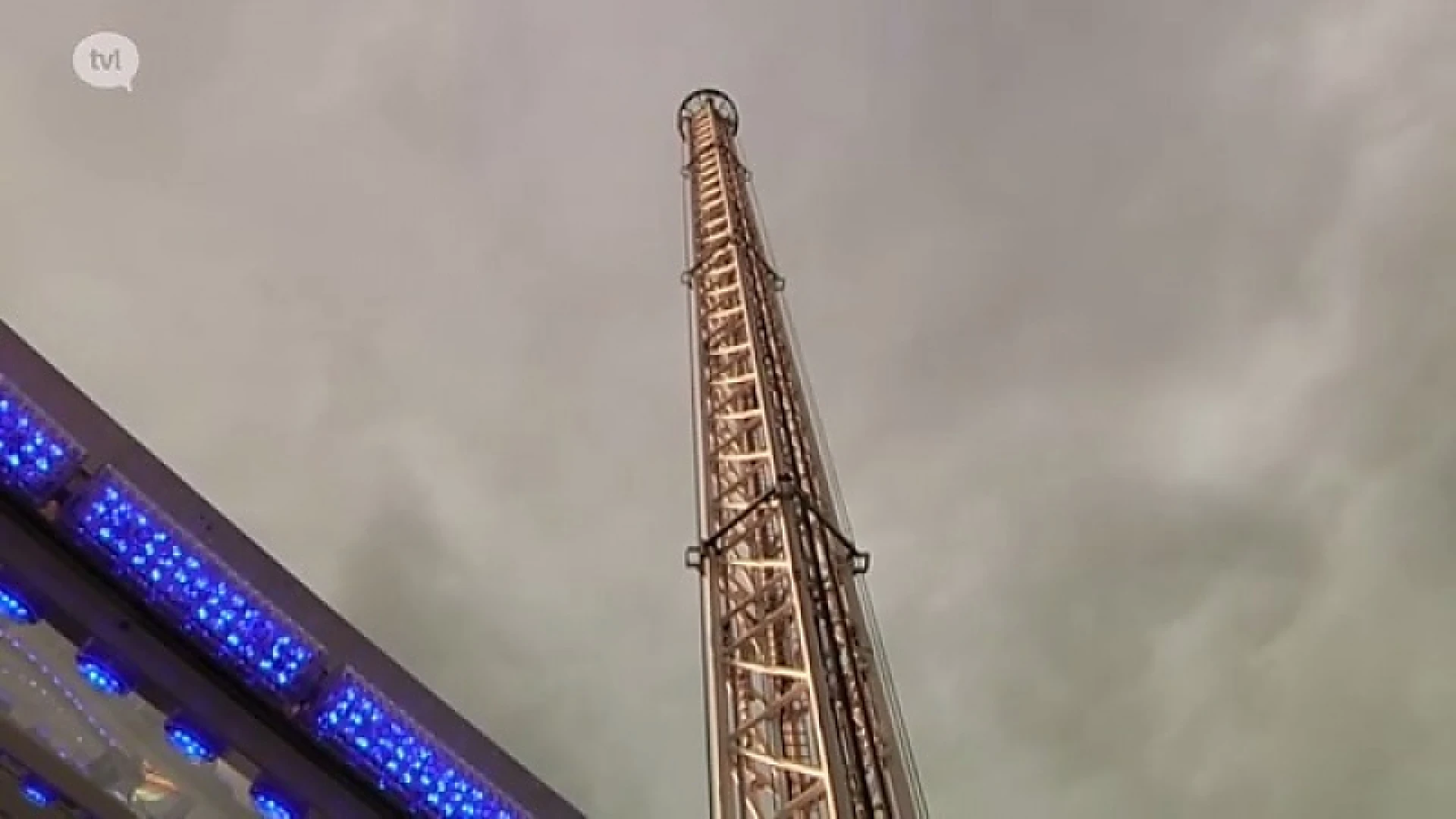 Zelfs mensen met hoogtevrees stappen in de 80 meter hoge toren op Pukkelpop