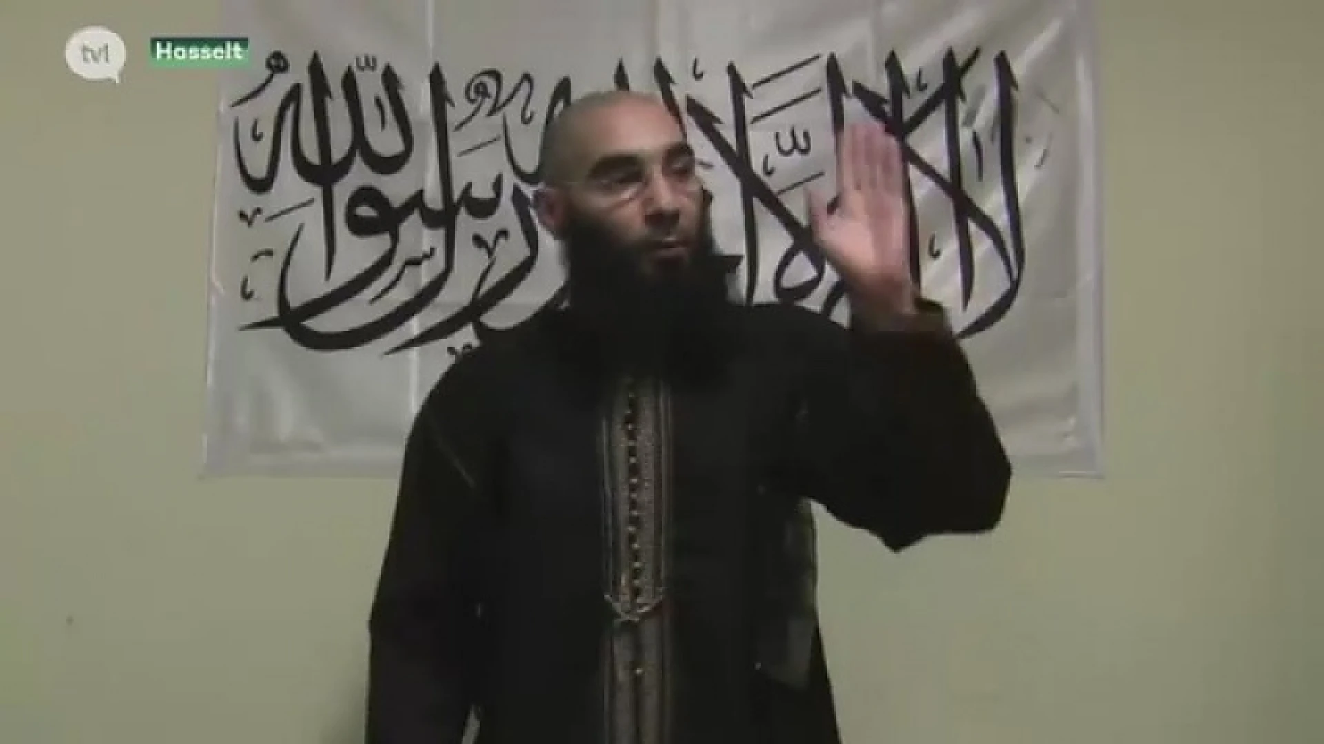 Rel rond Hasseltse trouw Belkacem breidt uit: haatprediker is ook bigamist.