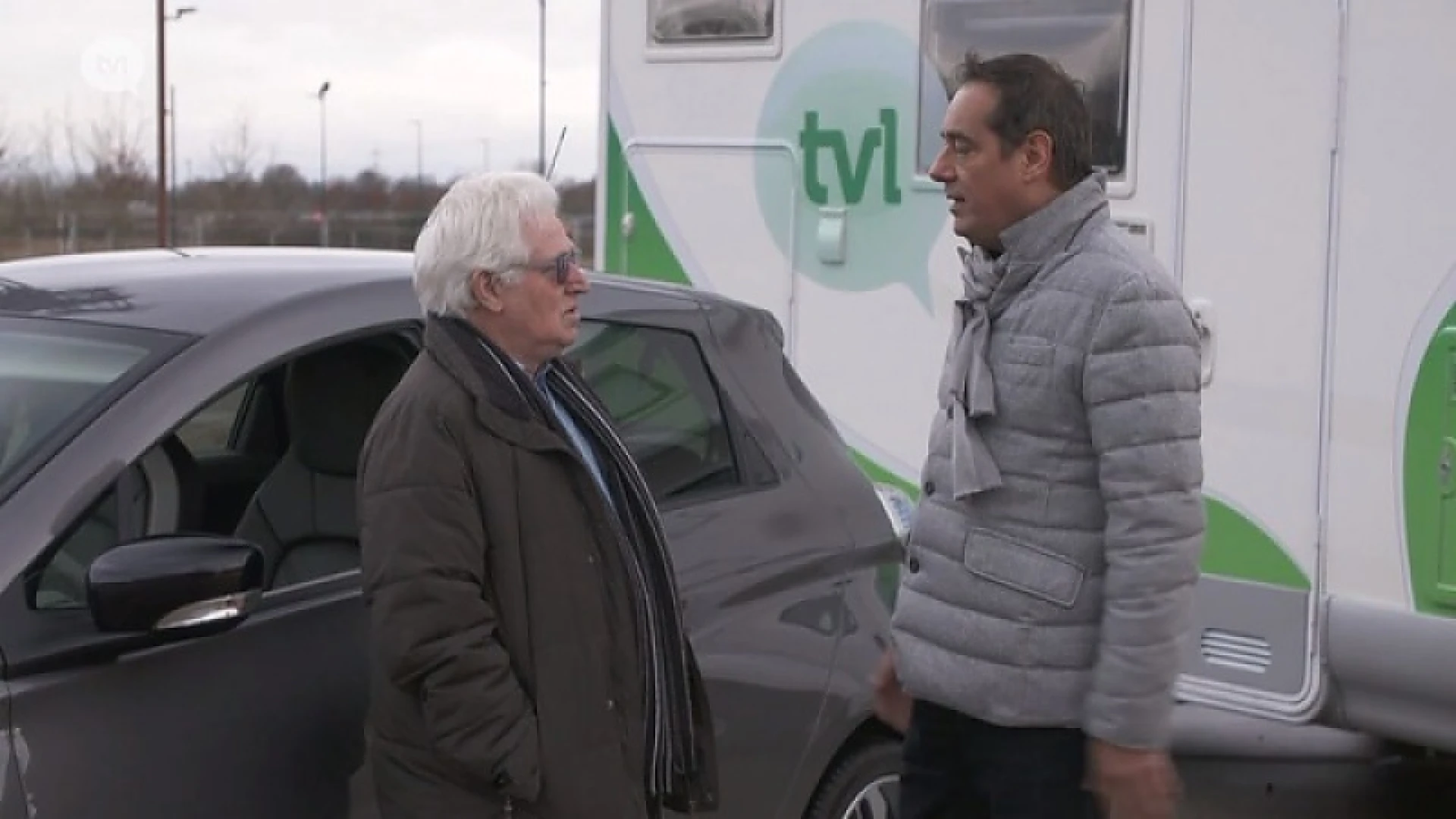 IN DE BUURT - Autosalon 2