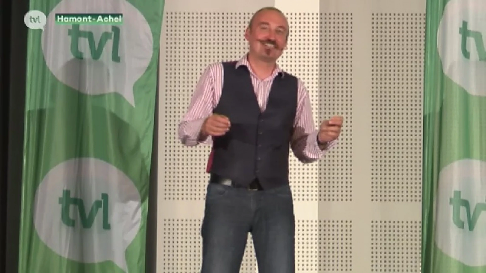 Bert Kruismans werkt op Hamontse lachspieren tijdens laatste TVL Vertelling
