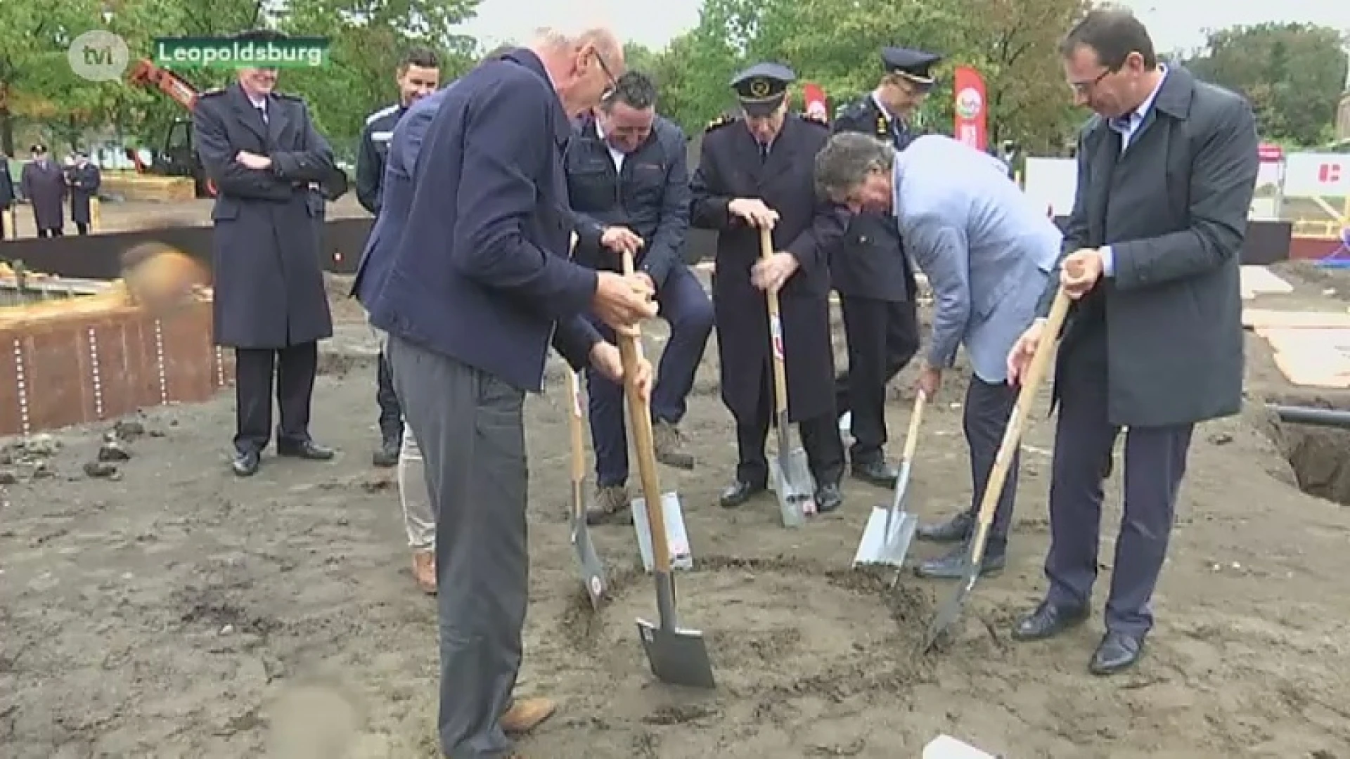 Eerste steen gelegd van nieuwe brandweerkazerne Leopoldsburg