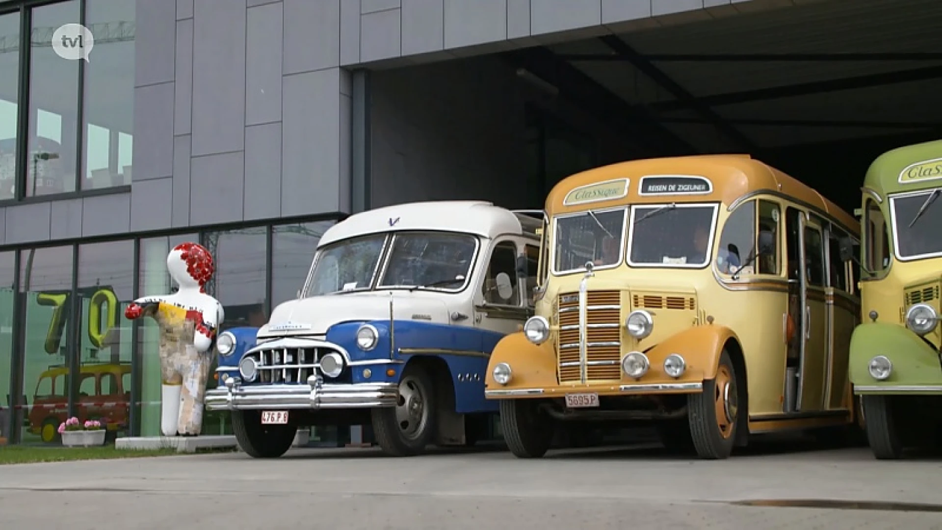 De oldtimerbussen van Rik Vanheusden uit Diepenbeek