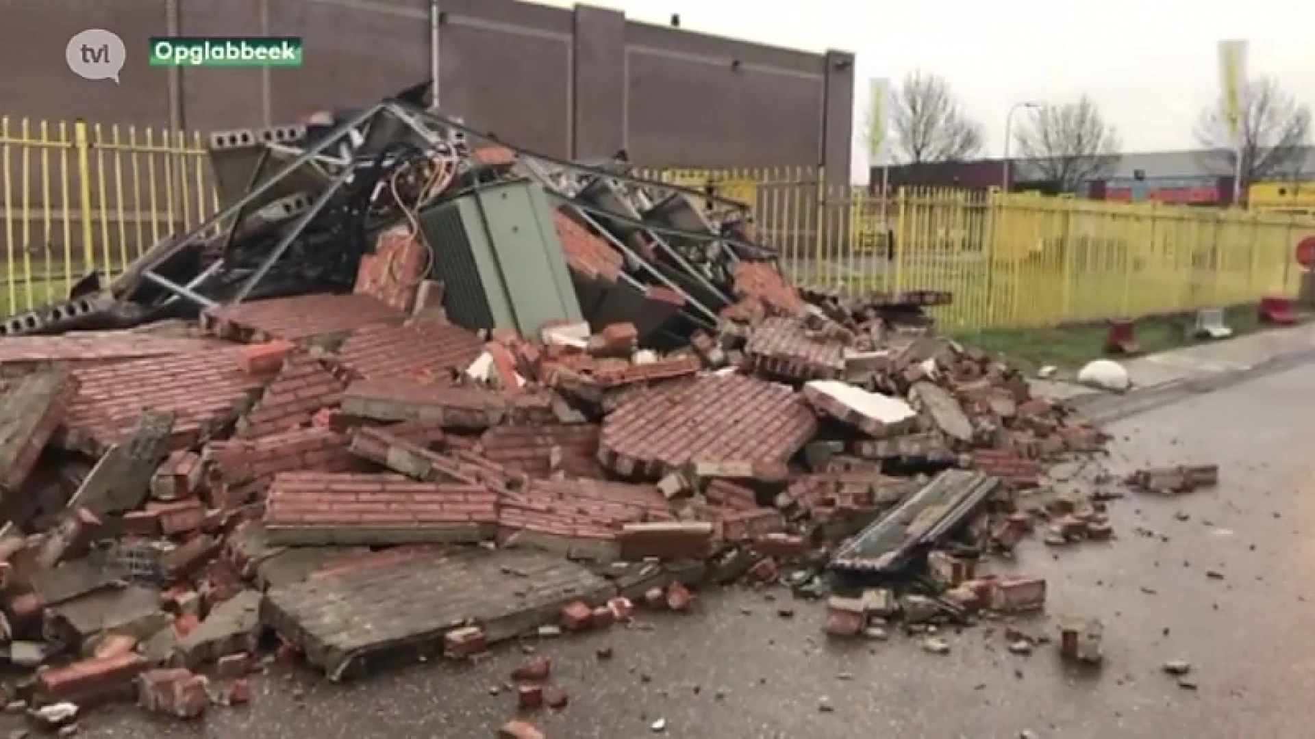 Stroompanne in Opglabbeek nadat trucker elektriciteitscabine omver rijdt