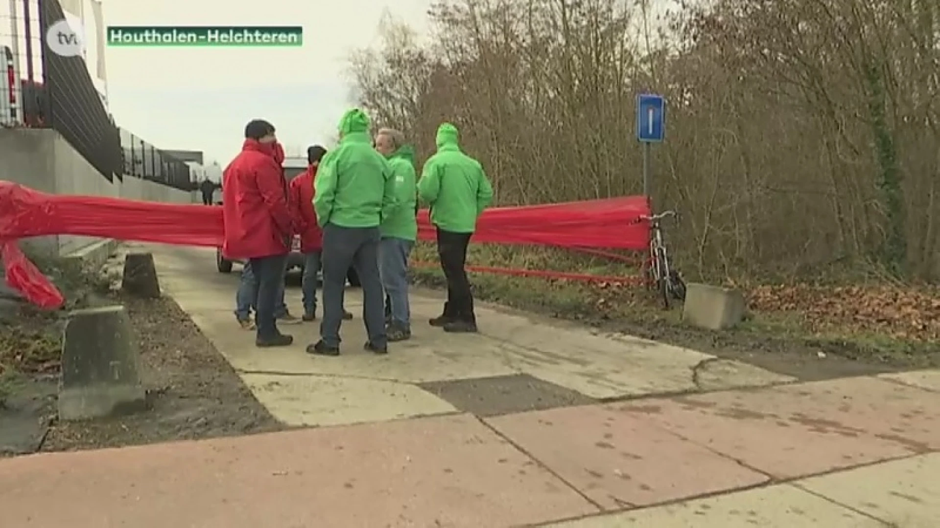 Staker lichtgewond door auto die inrijdt op piket