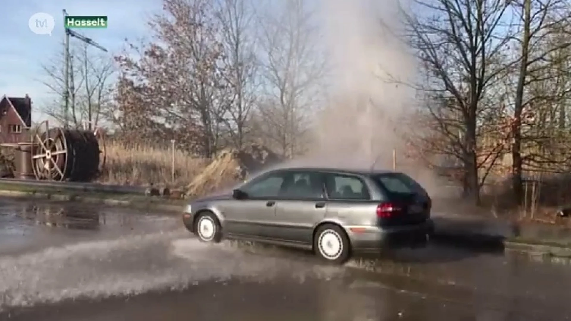 Waterleiding springt in de Gebrandestraat in Hasselt