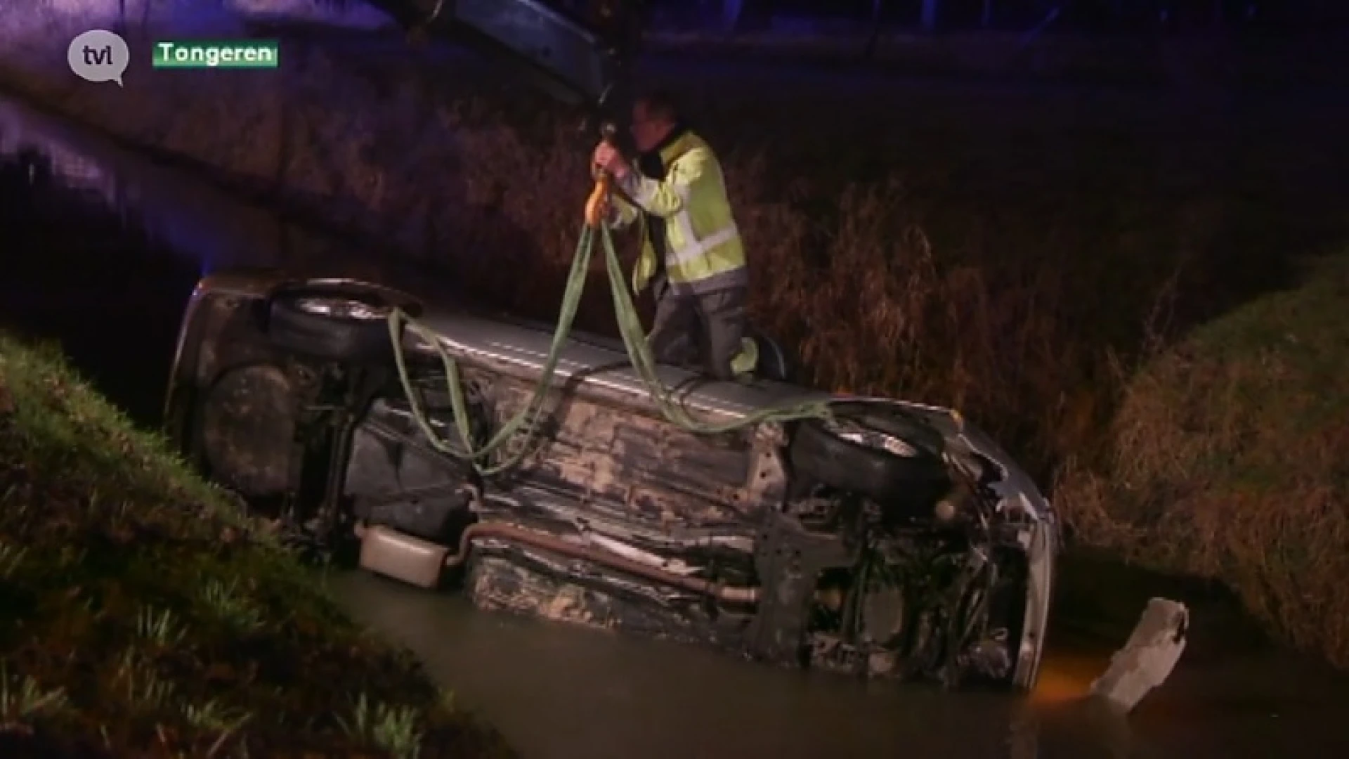 Auto belandt in Jeker in Tongeren