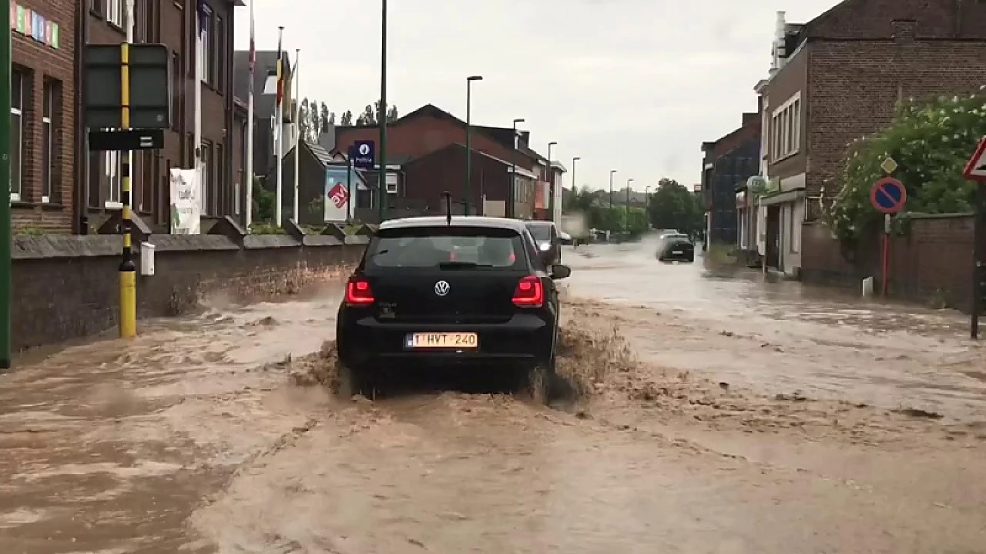 Onweersbuien zorgen voor wateroverlast in Gingelom