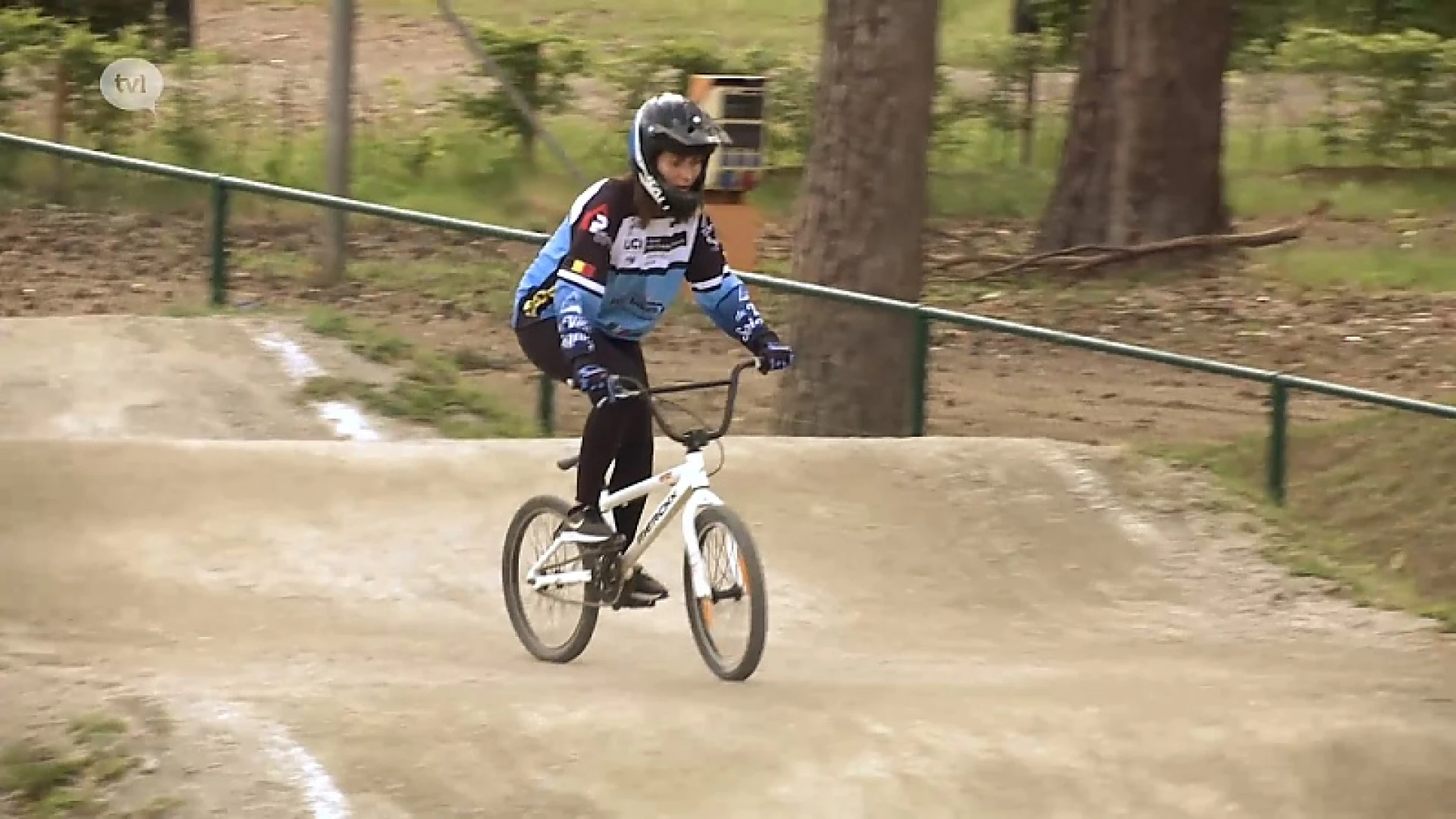 Buiten de Lijnen 4: BMXen op het circuit van Zolder