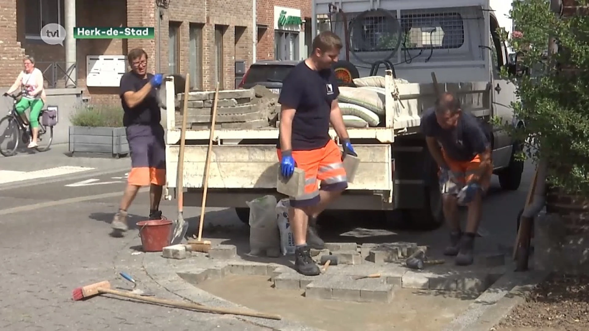 Burgemeester Bert Moyaers wordt gemeentewerker (voor 1 dag)