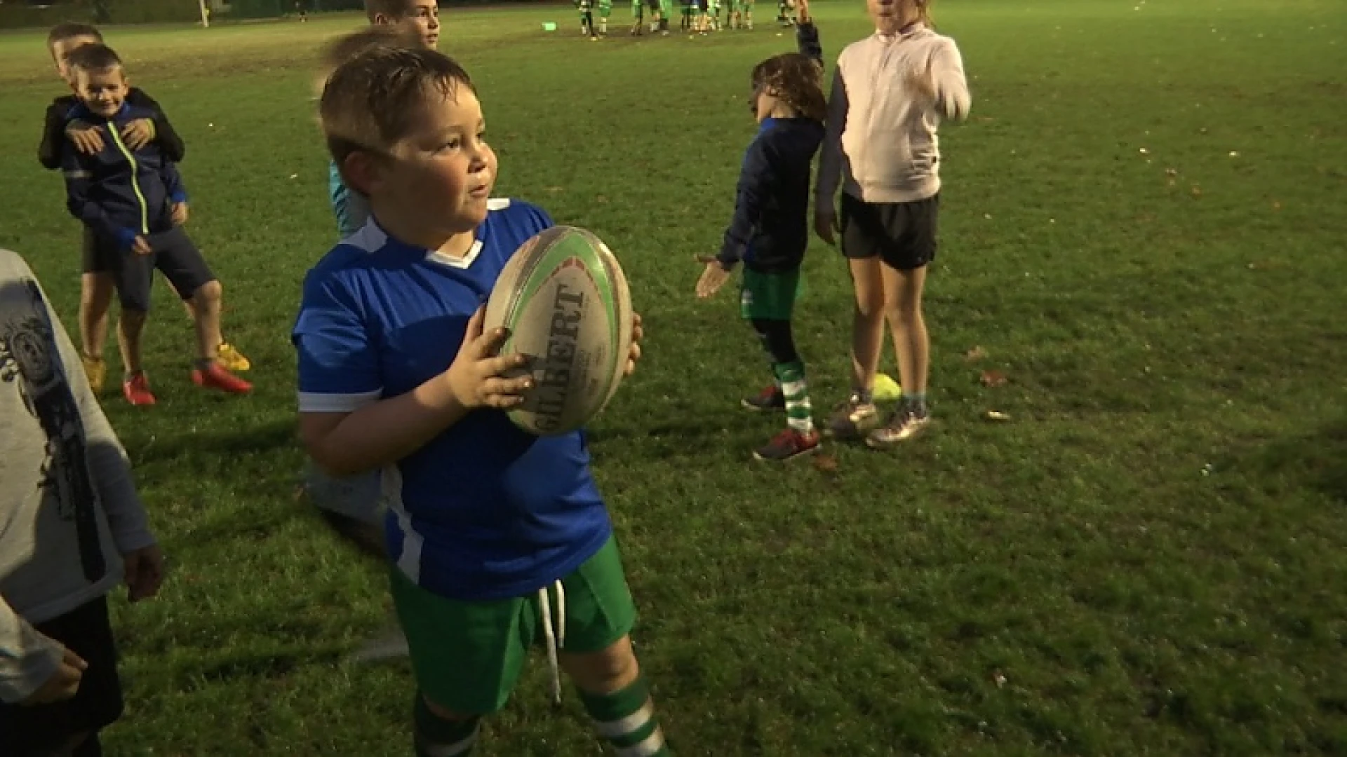 Voetbalclub, rugbyspelers en frisbeeteam vinden samen onderdak in nieuw sportcomplex in Hasselt
