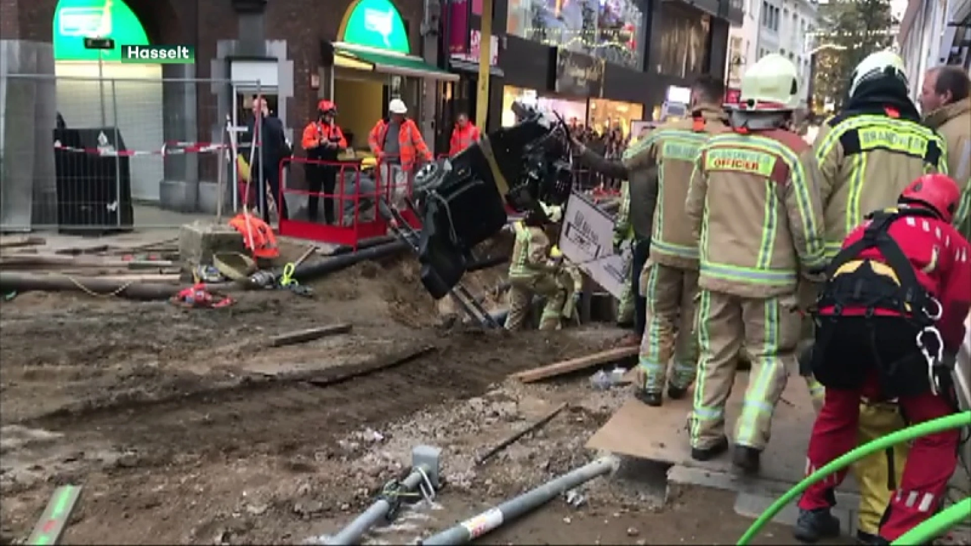 Rolstoelgebruiker belandt in drie meter diepe put bij werken in Hasselt