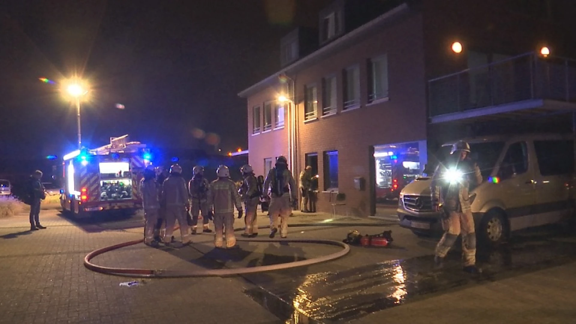 Brand vernielt appartement in Kuringen, mindervalide bewoner gered