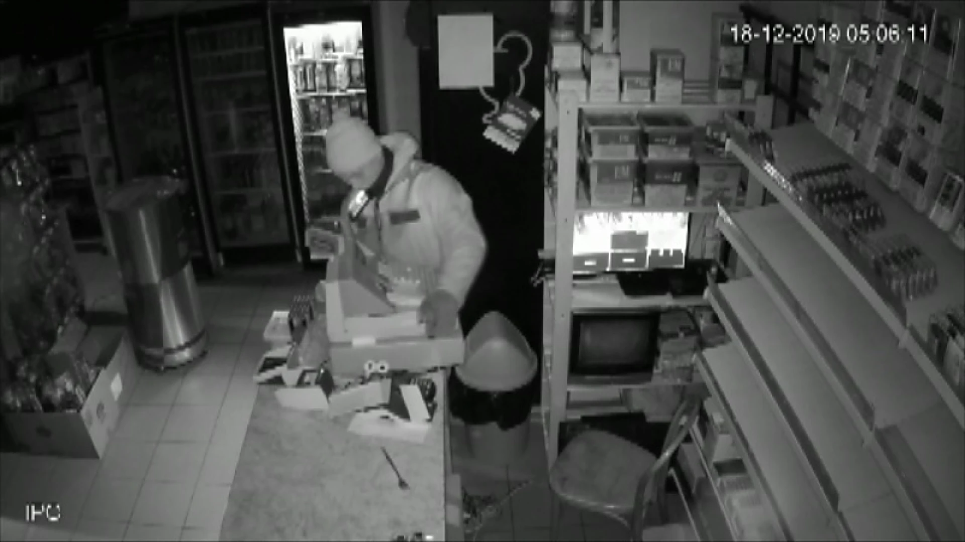 Voor 10.000 euro aan sigaretten en sterke drank gestolen in nachtwinkel Beringen