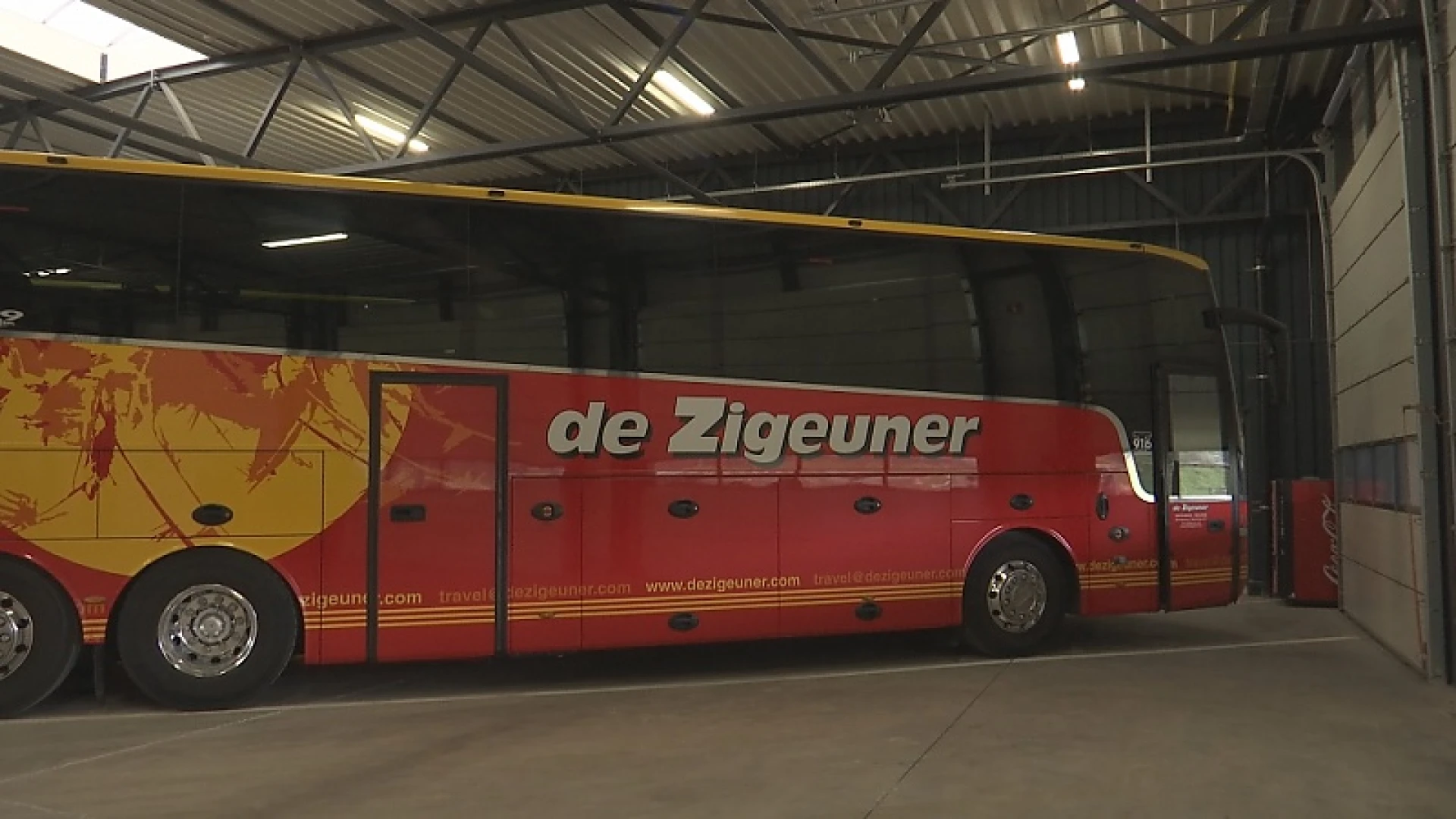 De Zigeuner probeert 40 toeristen terug te halen uit Noord-Italië