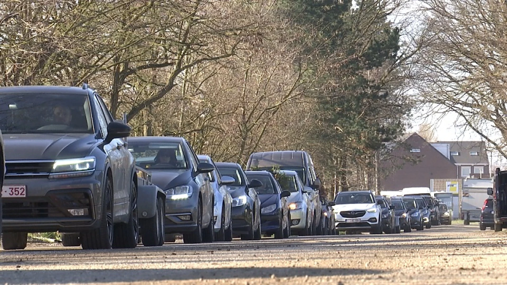 Kijk online hoe druk het is in containerparken Hasselt en Genk voordat je zelf gaat aanschuiven
