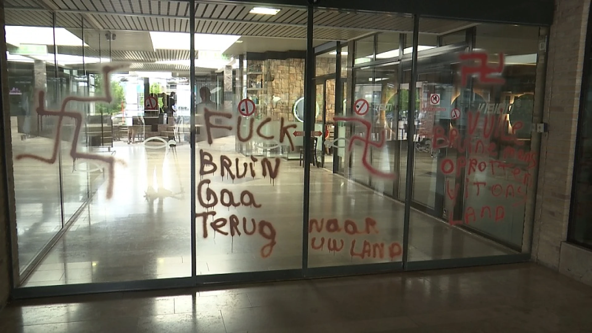 Racistische slogans ontsieren straatbeeld Tongeren, Lanaken en Bilzen