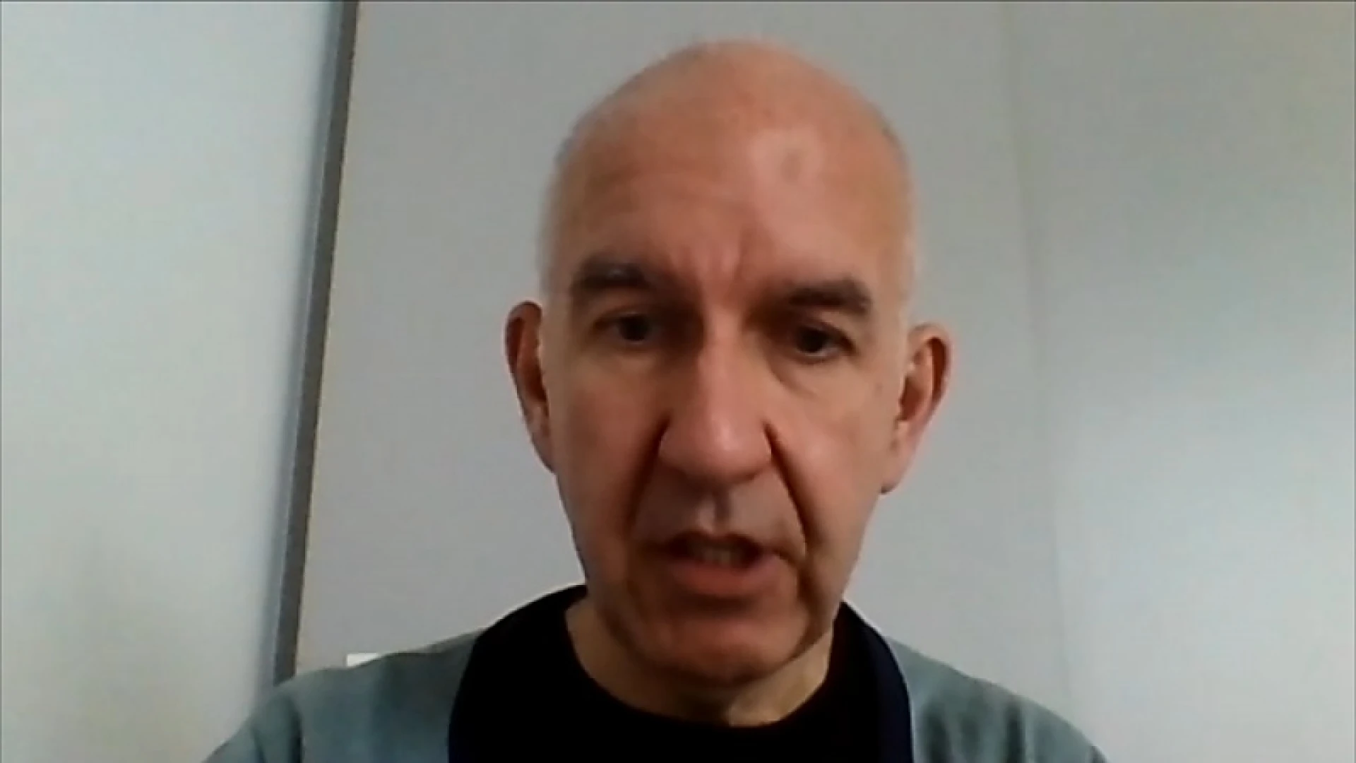 Geert Molenberghs: "Wie nu nog samenkomt met mensen, komt in contact met het virus"