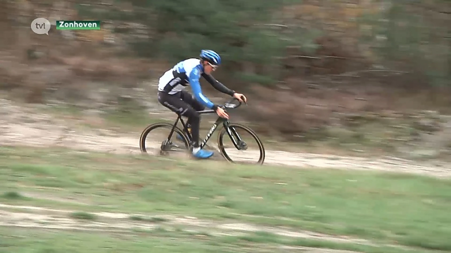 Alkense belofte Timo Kielich timmert aan de weg in het veldrijden