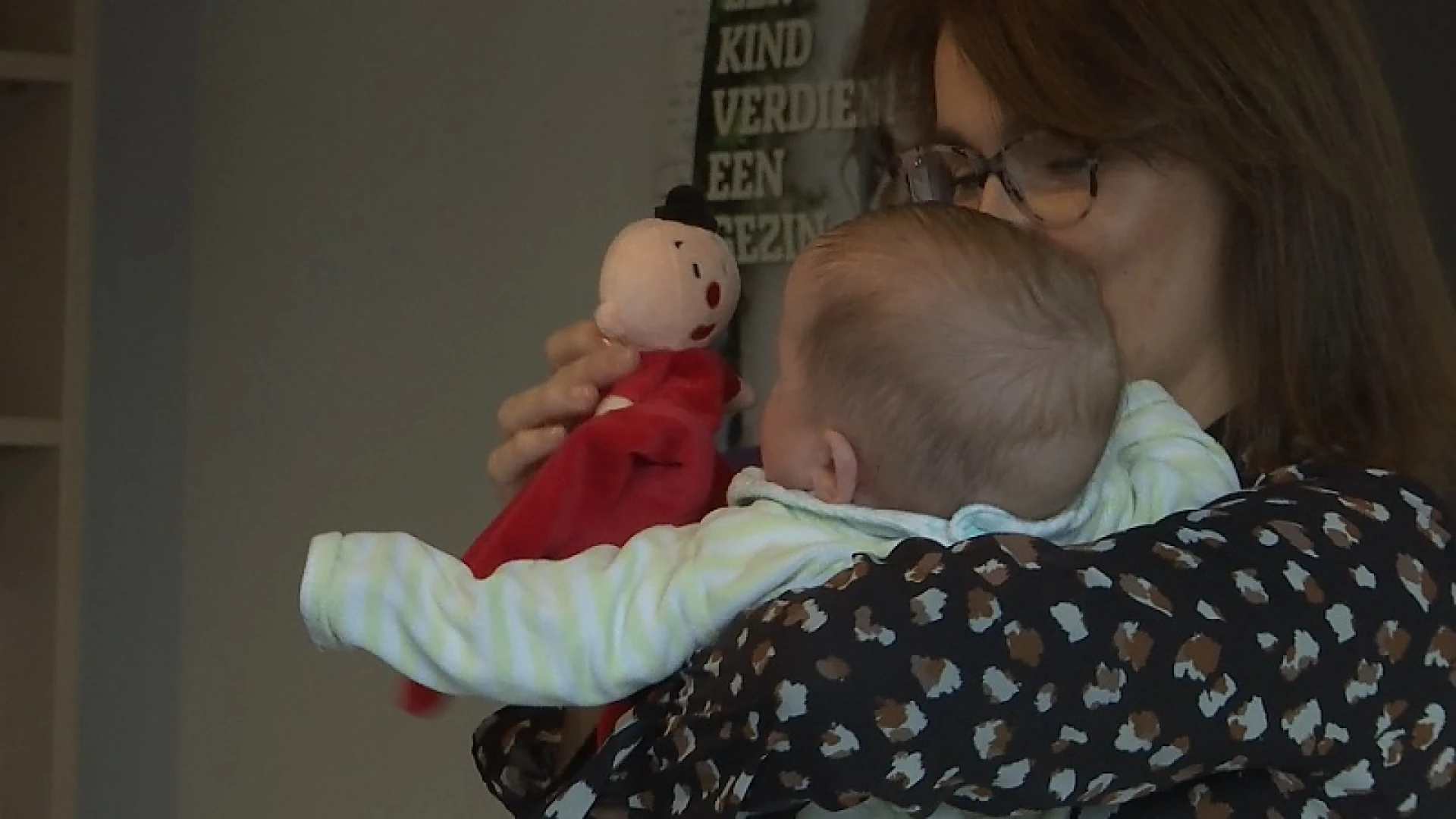 Pleegouders willen ook ouderschapsverlof: "Pleegkinderen hebben zelfs extra zorg nodig"