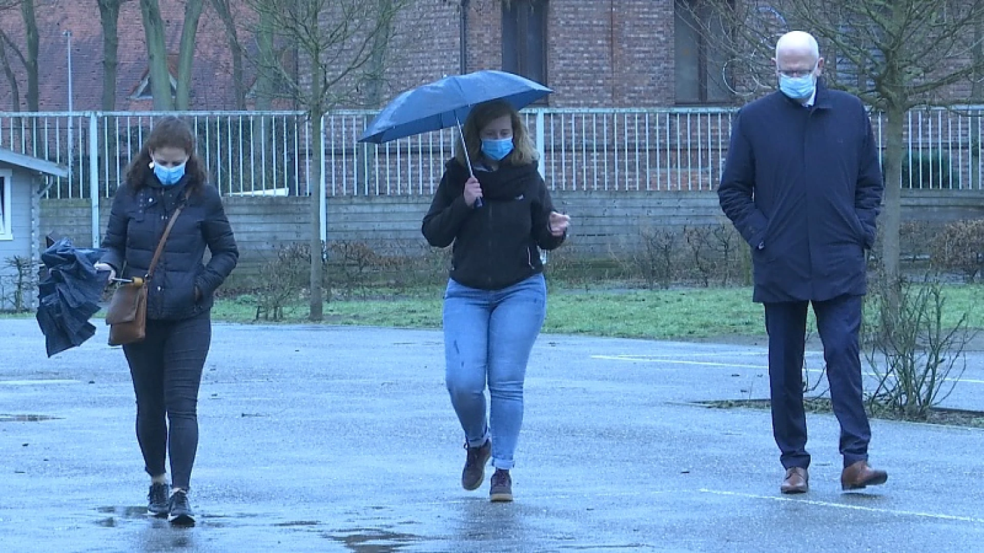 Dag van de sociaal werker: beleidsmakers gaan op wandel met mensen uit de sector