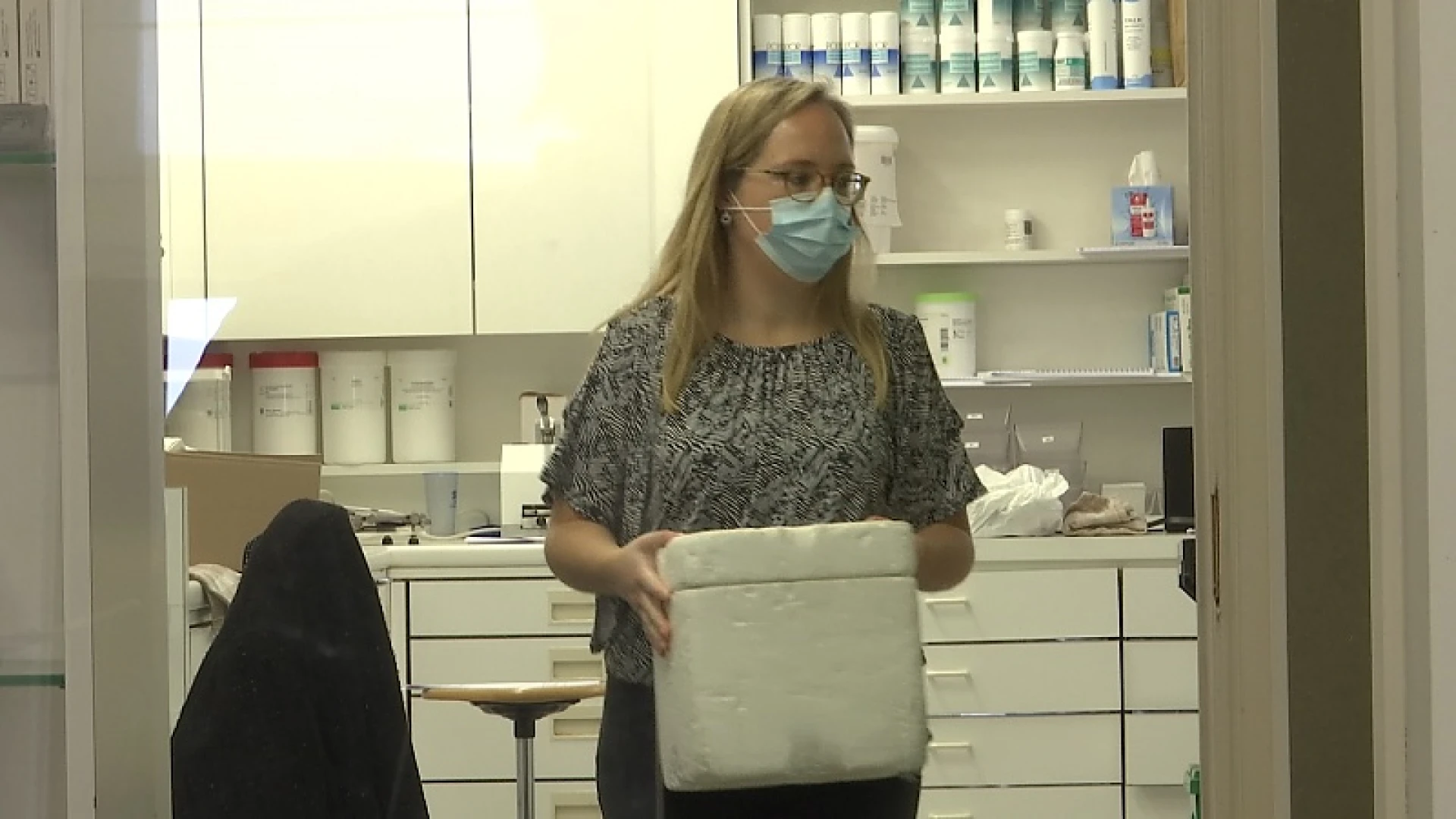Waarom zijn COVID-zelftests enkel bij apothekers verkrijgbaar en niet in de supermarkt?