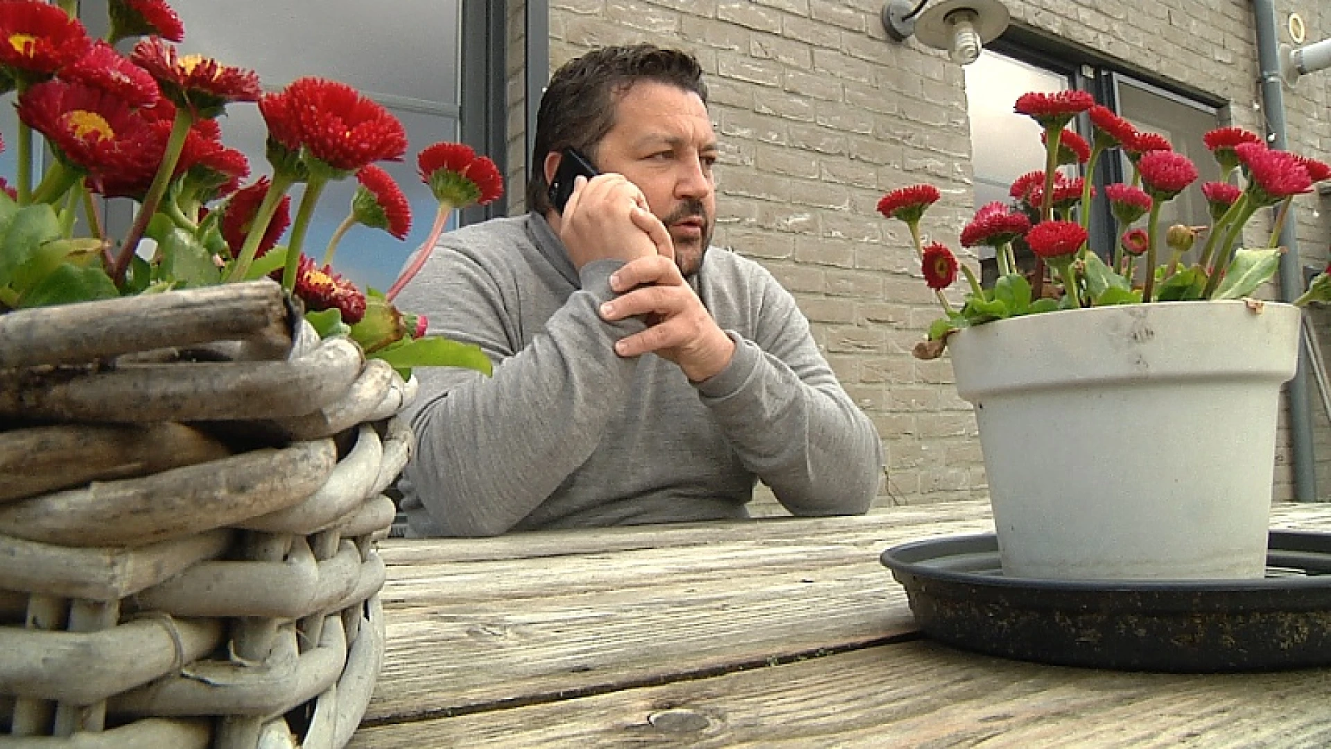 Vaccinatieschandaal Sint-Truiden: Huiszoeking bij journalist Dirk Selis: "Ik geef mijn bronnen niet prijs"