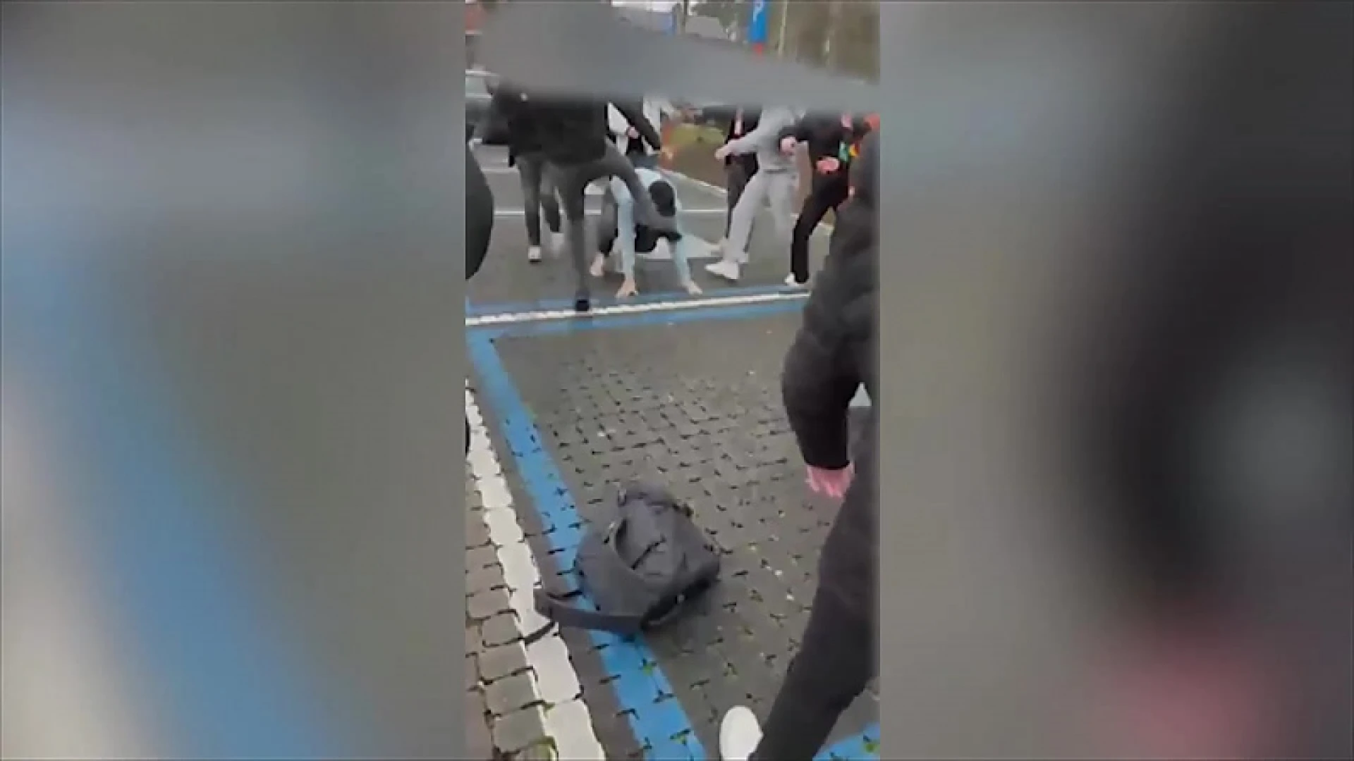 Tiental jongeren betrokken in massale vechtpartij Sint-Franciscuscollege