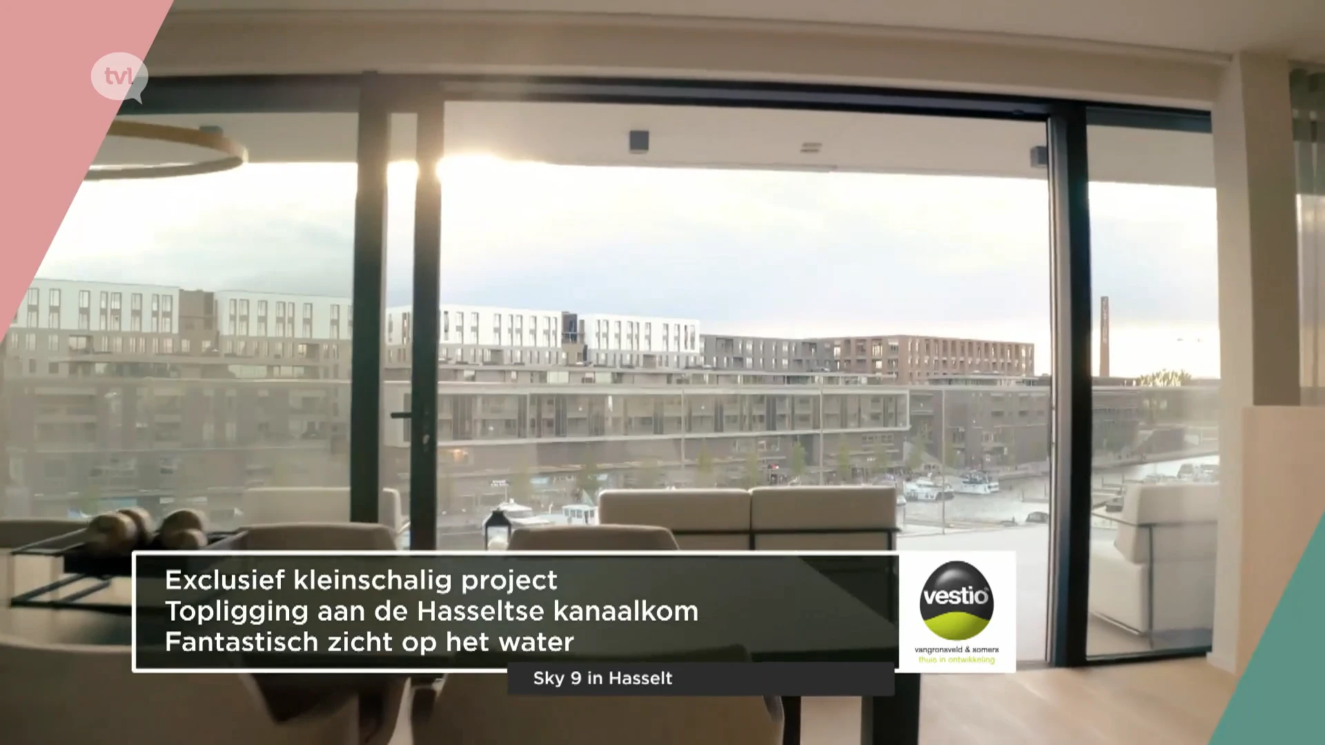 Pancartetip: Sky9 en Books - Vestio