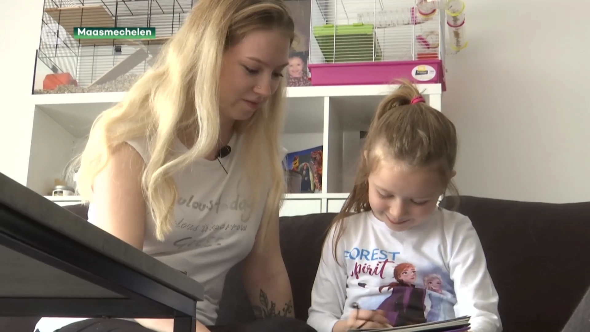 Tienermoeder Joke Peeters wil zwangere meisjes overtuigen om school niet op te geven